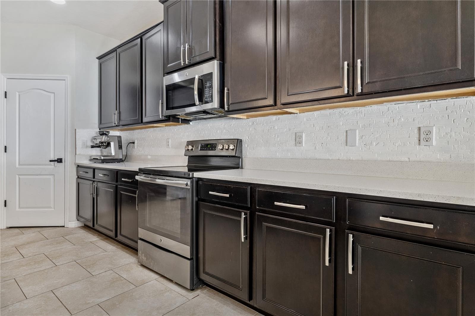 Single Family Residence at 5453 SUNCATCHER DR, WESLEY CHAPEL, photo 10 of 43