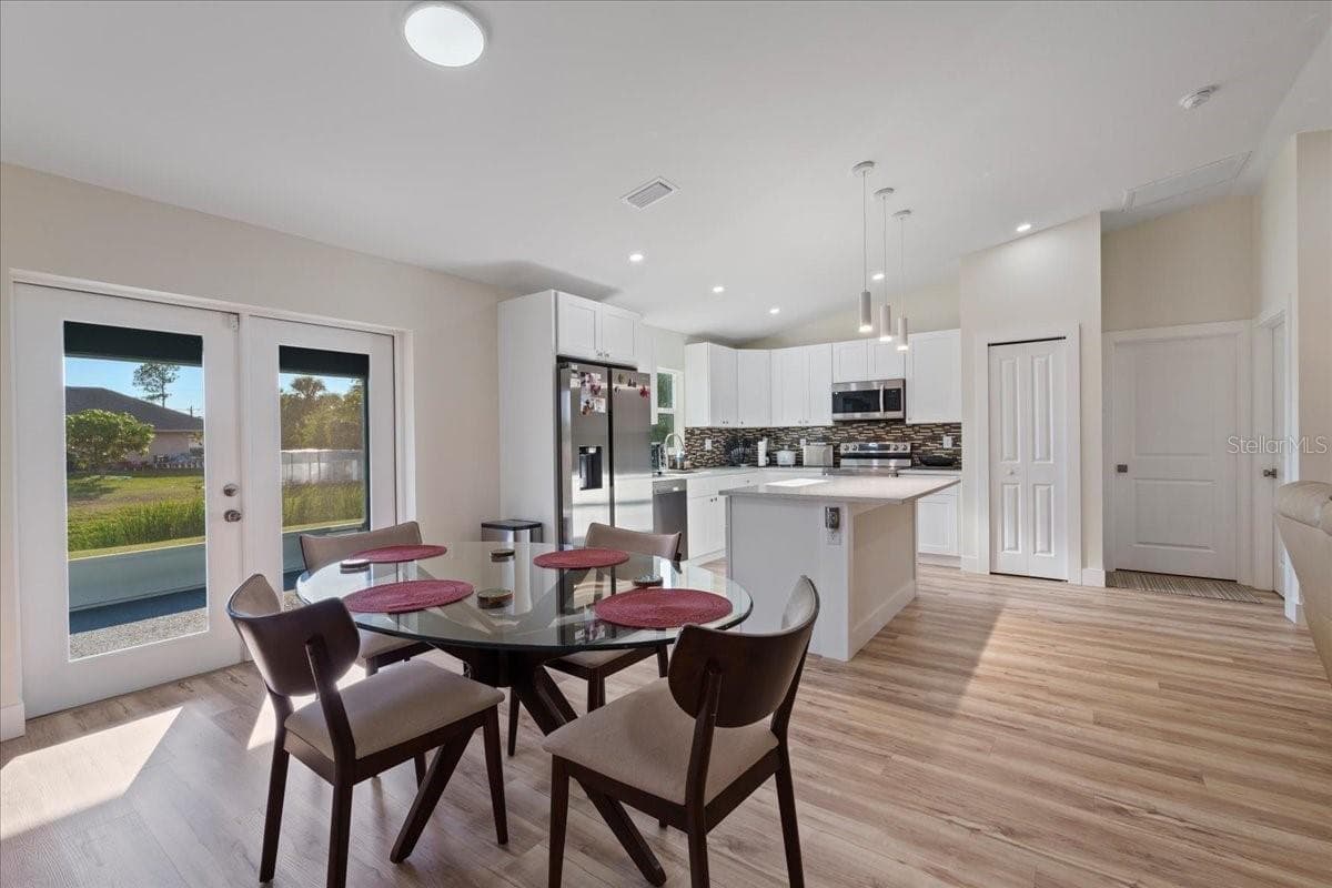 Single Family Residence at 2405 VANCOUVER LN, NORTH PORT, photo 13 of 32