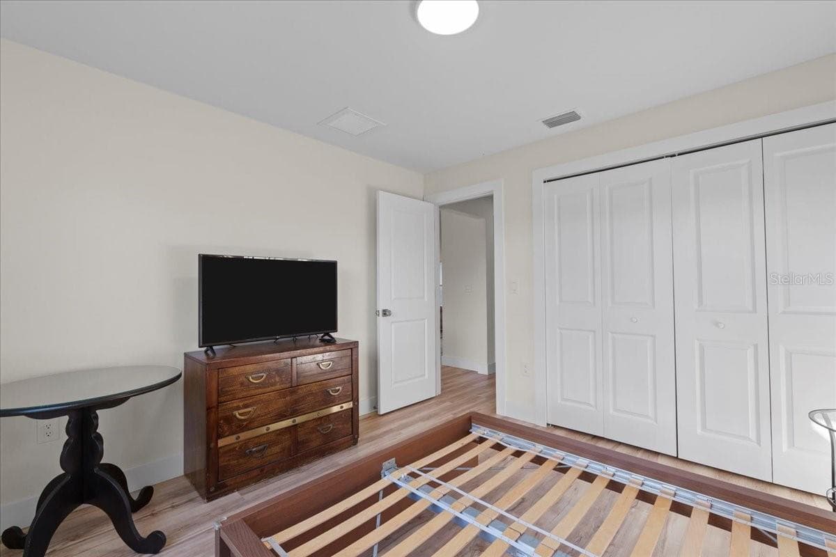 Single Family Residence at 2405 VANCOUVER LN, NORTH PORT, photo 22 of 32
