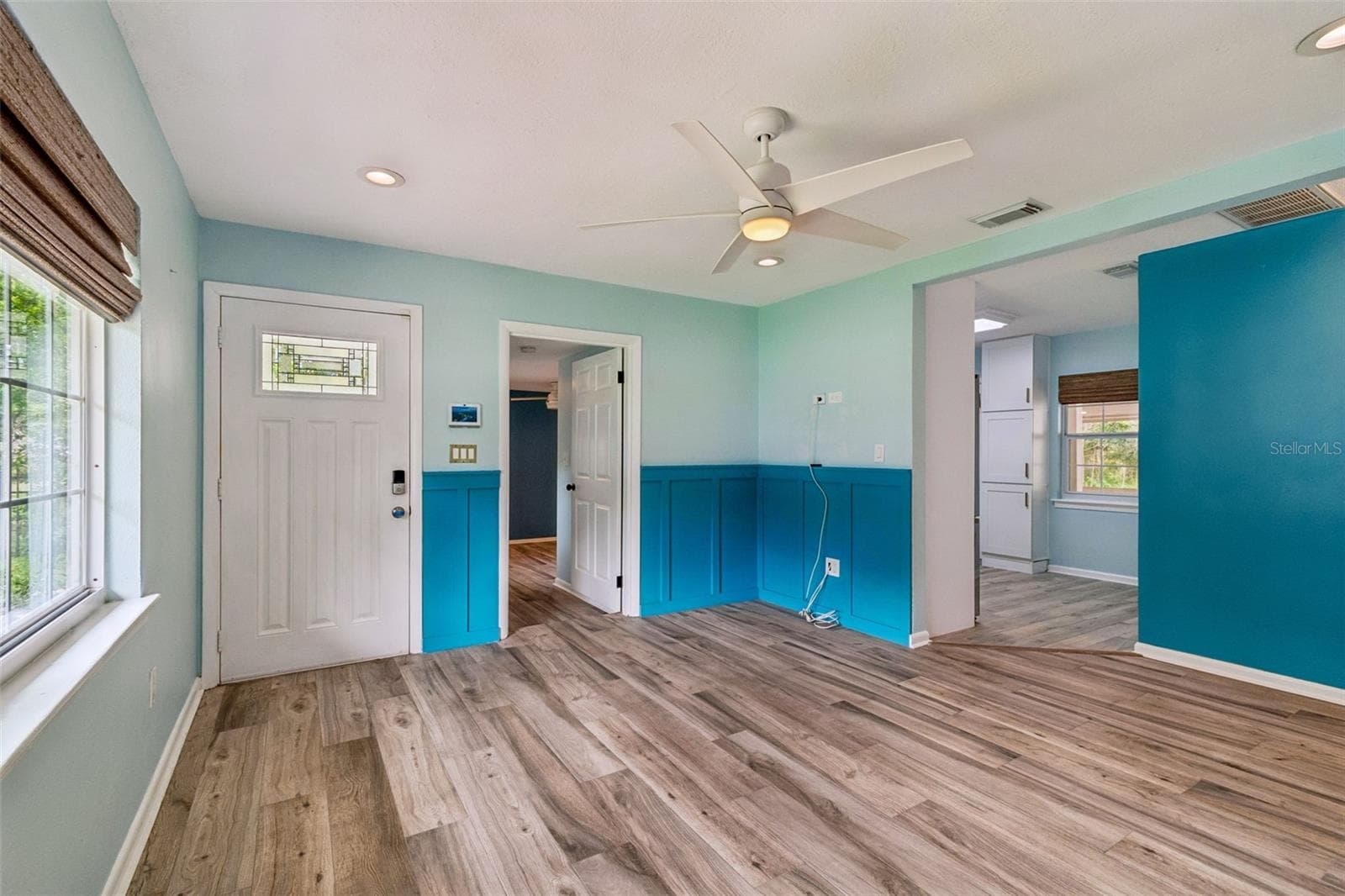 Single Family Residence at 1304 E KNOLLWOOD ST, TAMPA, photo 11 of 30