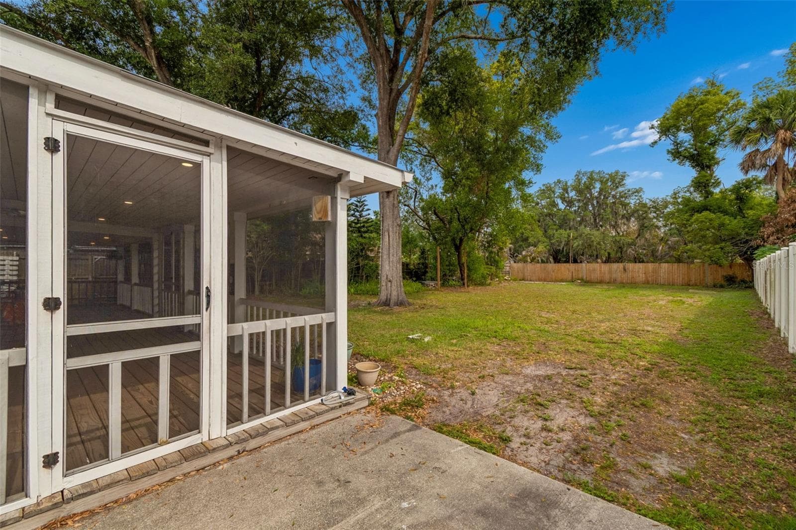 Single Family Residence at 1304 E KNOLLWOOD ST, TAMPA, photo 24 of 30