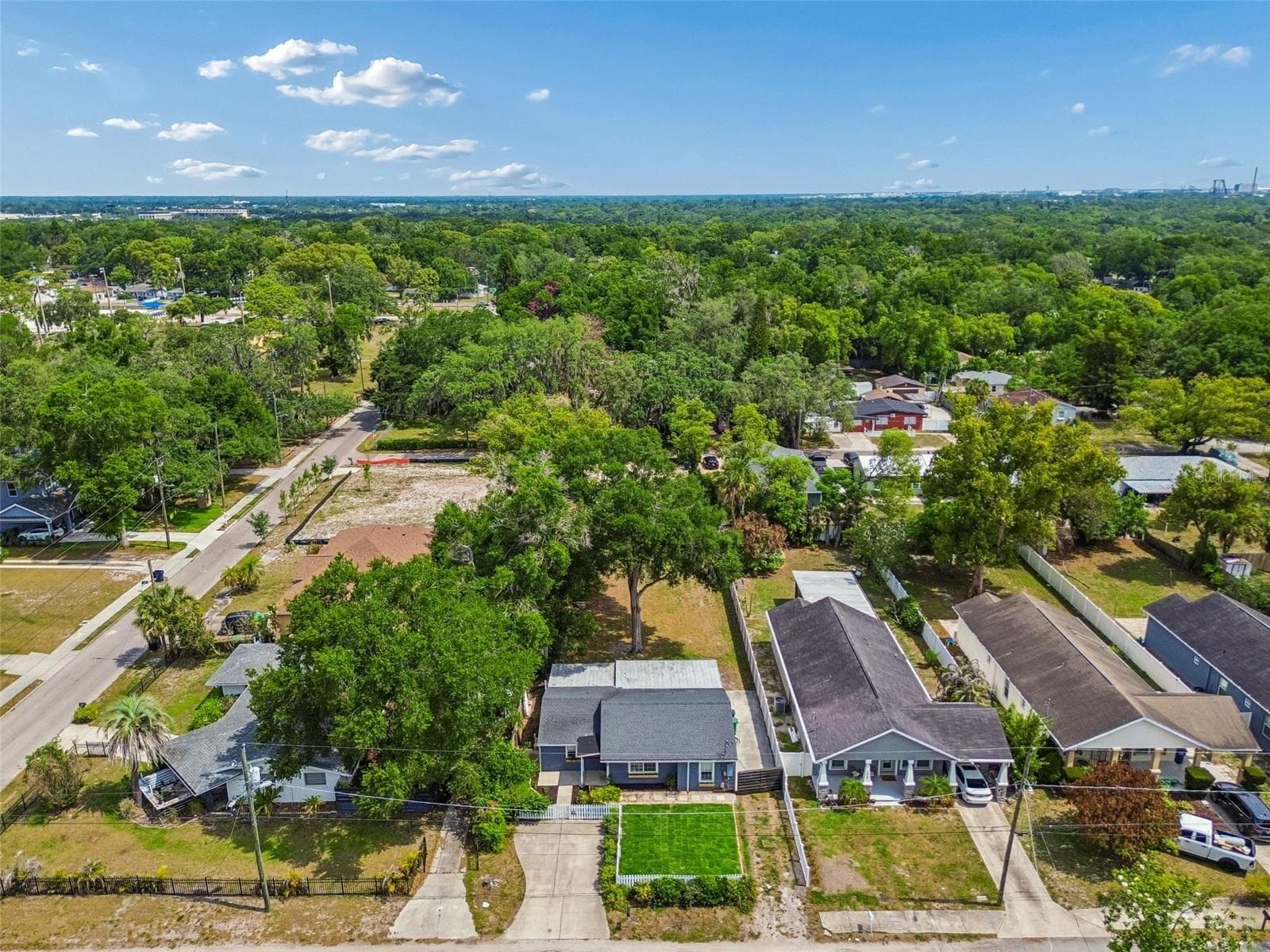 Single Family Residence at 1304 E KNOLLWOOD ST, TAMPA, photo 28 of 30