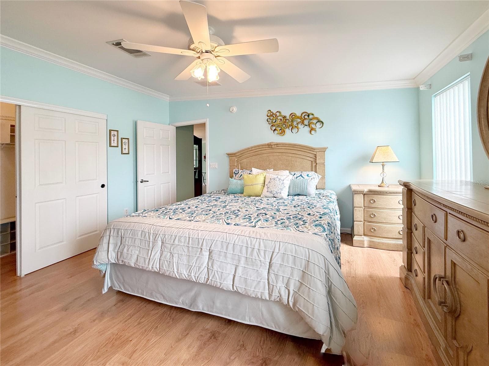 Manufactured Home at 194 S PORT ROYAL LN, APOLLO BEACH, photo 13 of 38