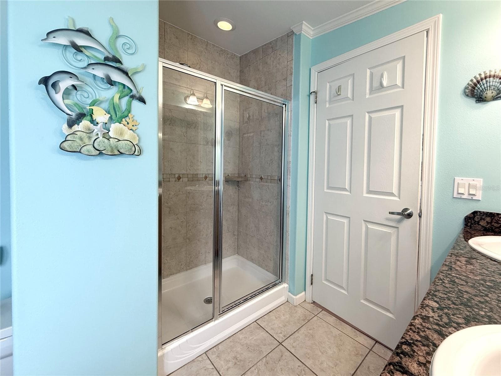 Manufactured Home at 194 S PORT ROYAL LN, APOLLO BEACH, photo 16 of 38