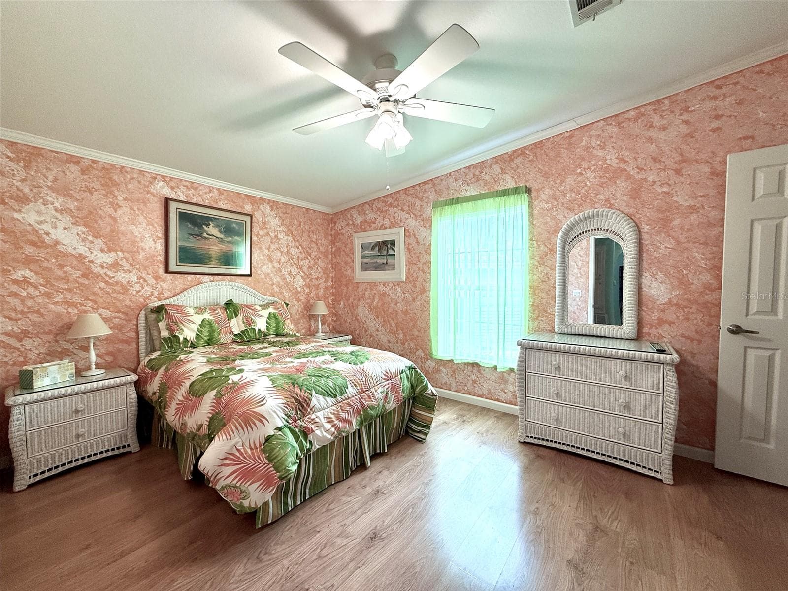 Manufactured Home at 194 S PORT ROYAL LN, APOLLO BEACH, photo 19 of 38