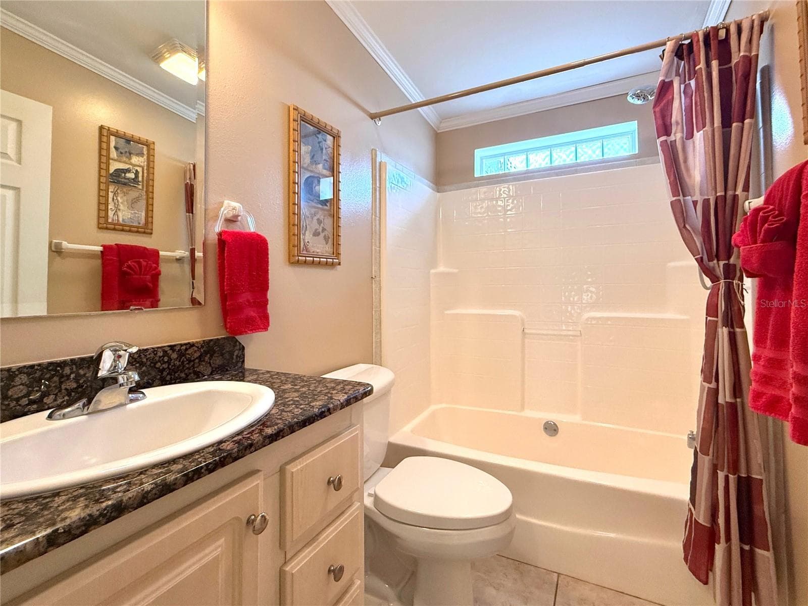 Manufactured Home at 194 S PORT ROYAL LN, APOLLO BEACH, photo 21 of 38