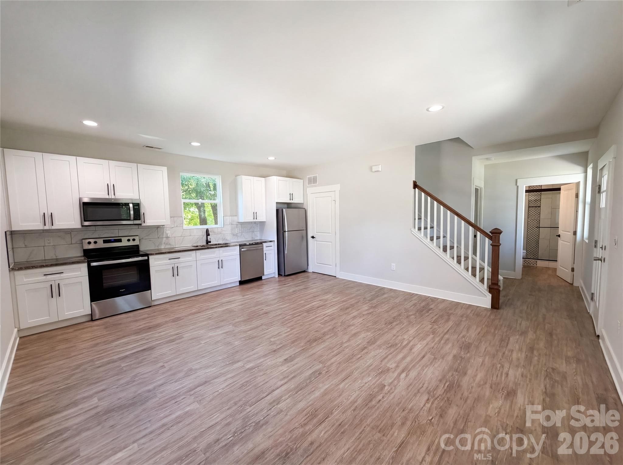 Single Family Residence at Kannapolis, photo 2 of 15