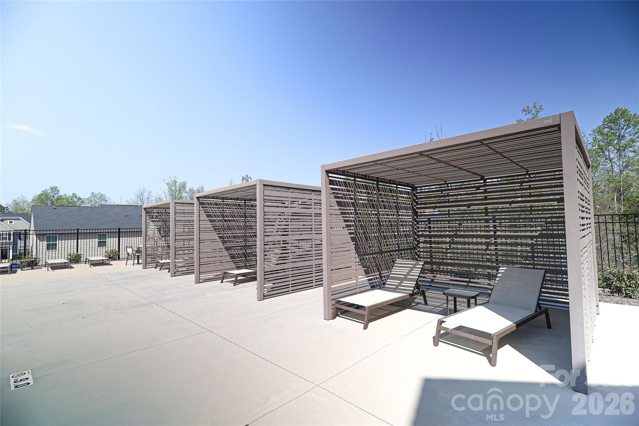 Single Family Residence at 4999 Twin River Drive, Denver, photo 20 of 44