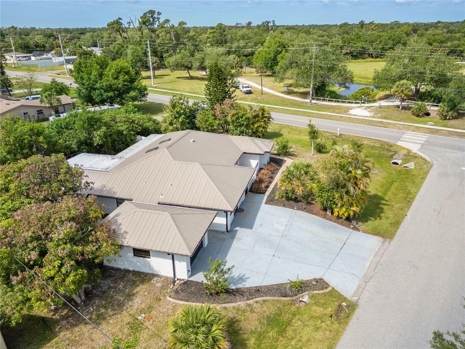 Single Family Residence at 19723 MIDWAY BLVD, PORT CHARLOTTE, photo 36 of 40