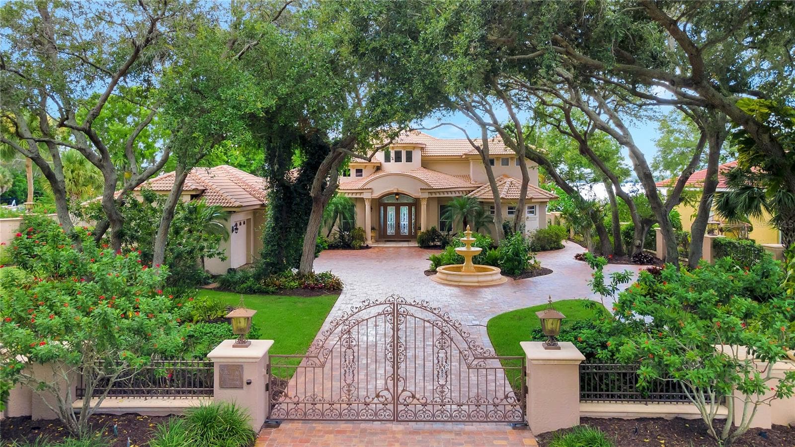 Front Gate - 416 81ST ST W, BRADENTON