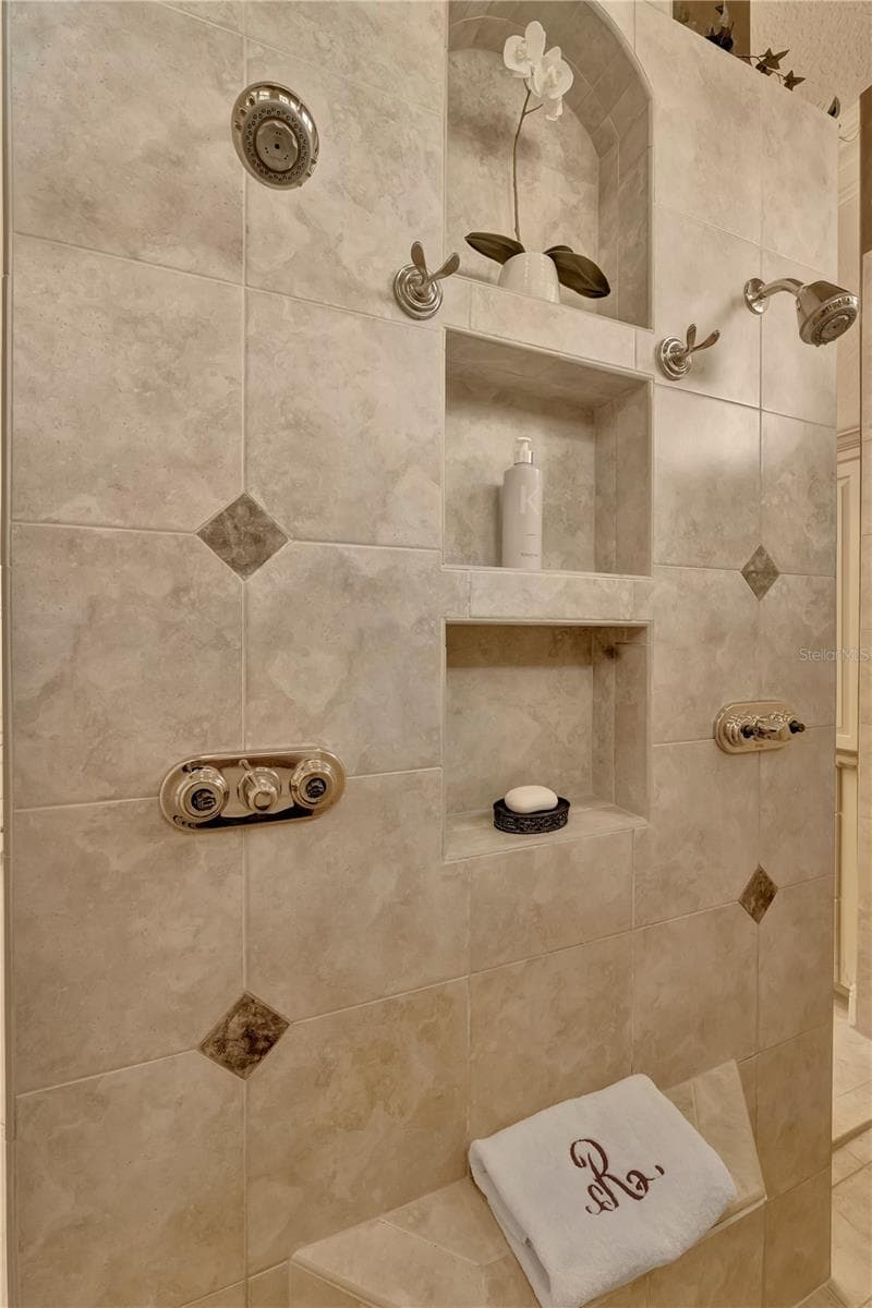 Master Bath Shower - 416 81ST ST W, BRADENTON