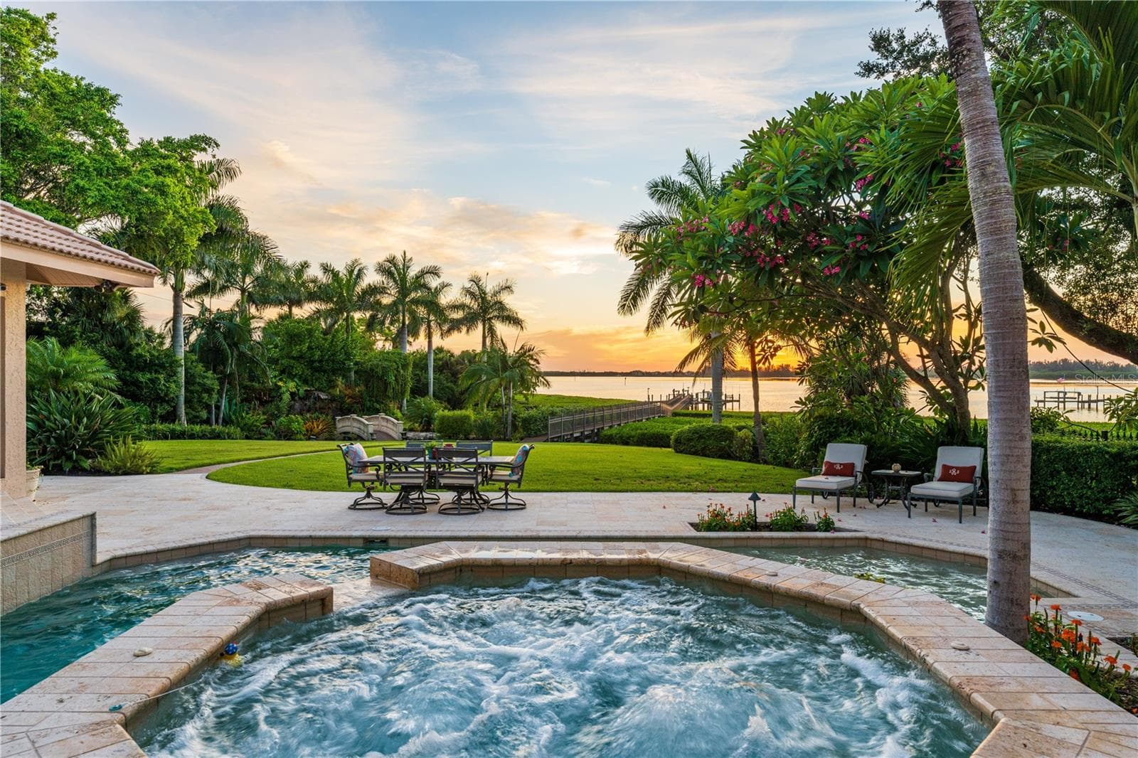 Sunset Spa - 416 81ST ST W, BRADENTON