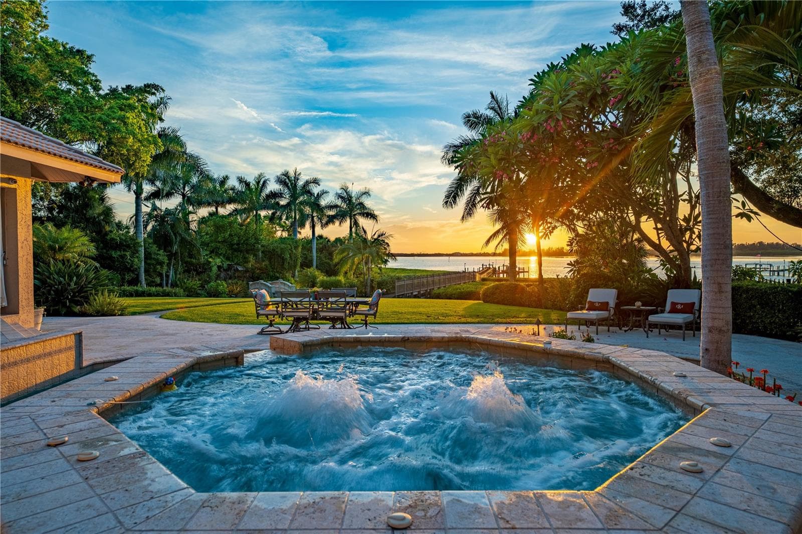 Sunset Spa - 416 81ST ST W, BRADENTON