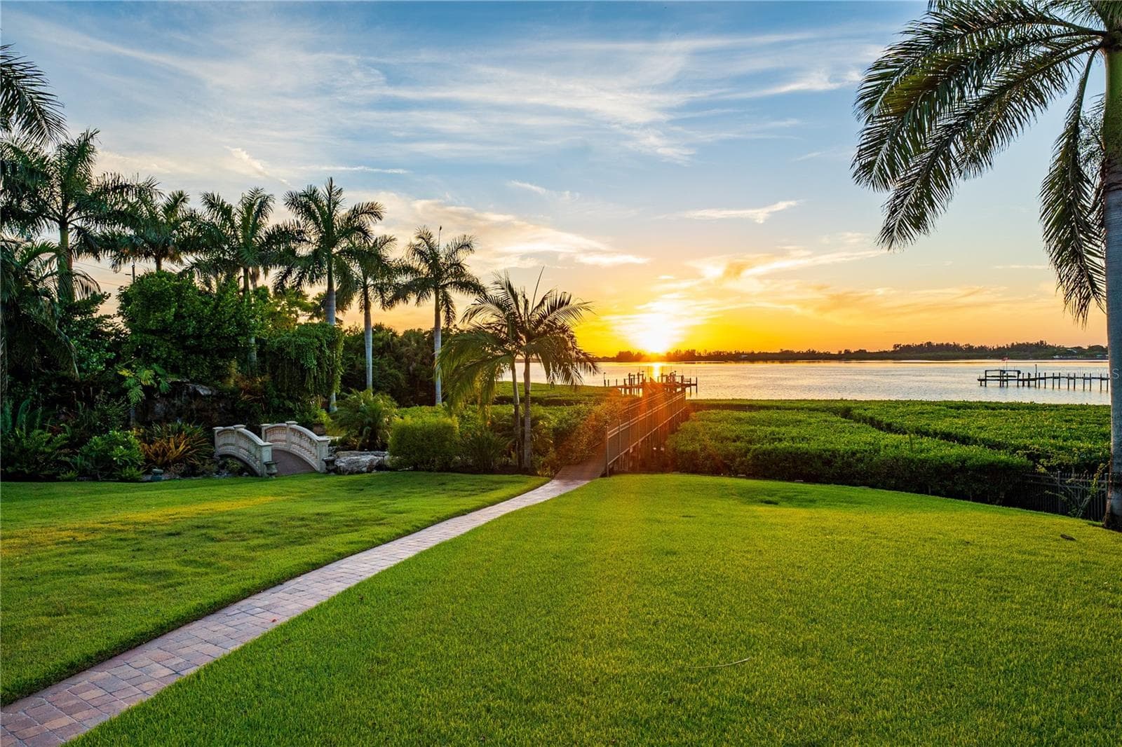 Sunset Palma Sola Bay - 416 81ST ST W, BRADENTON