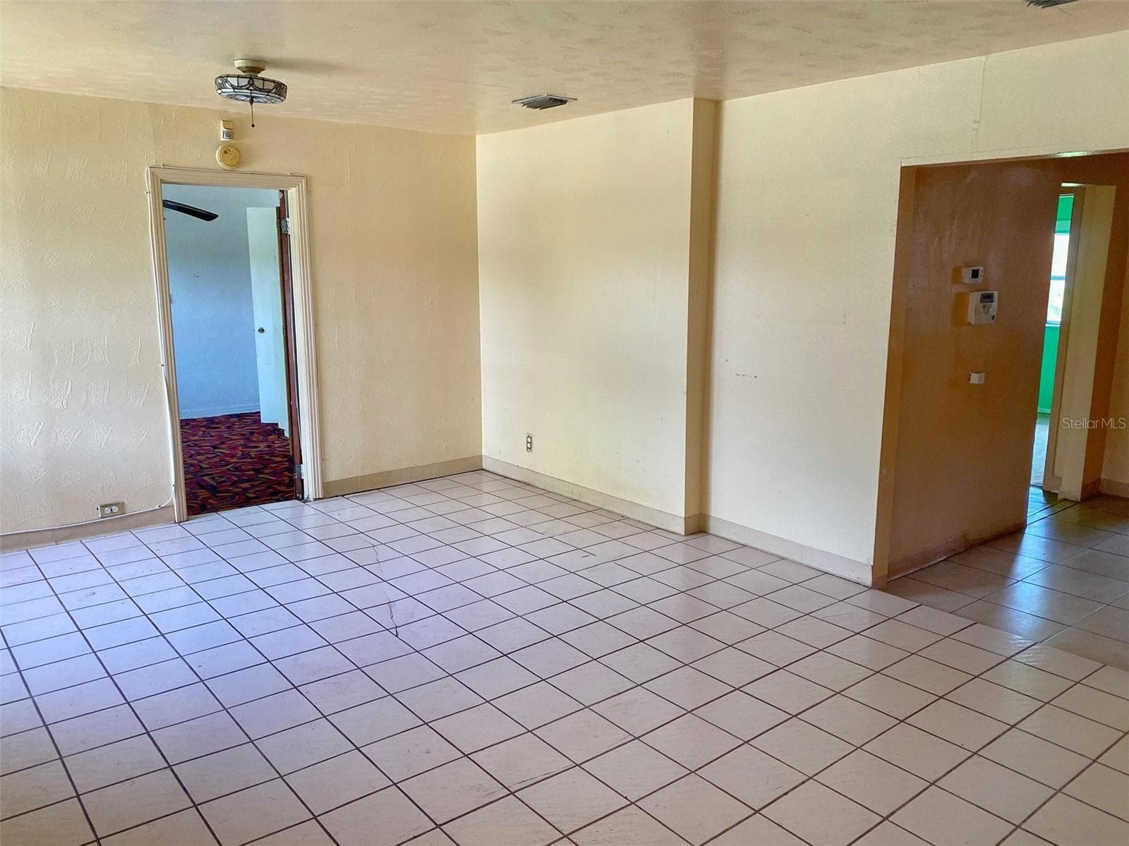 Single Family Residence at 3716 E CLIFTON ST, TAMPA, photo 5 of 14