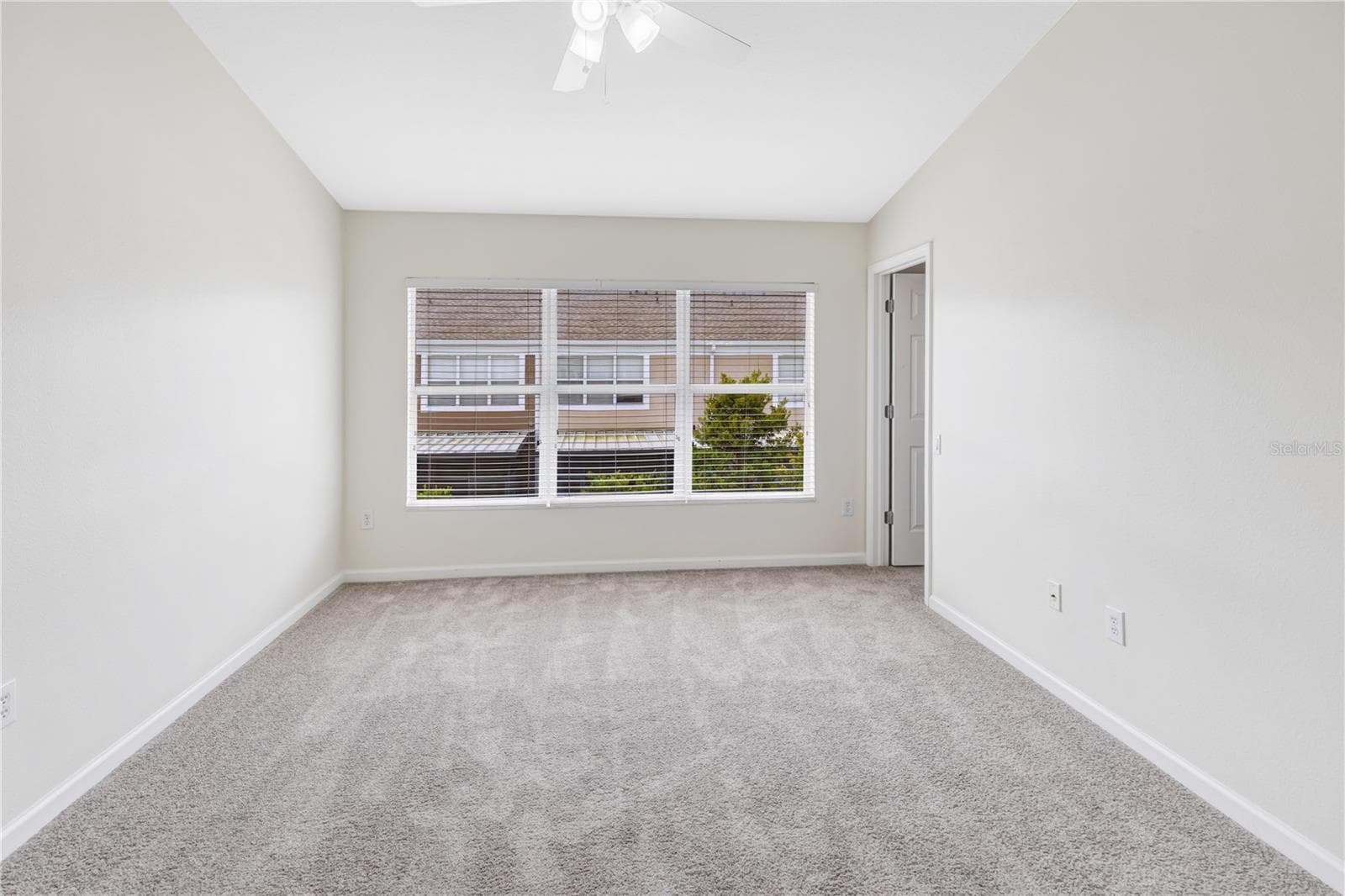 Townhouse at 10135 POST HARVEST DR, RIVERVIEW, photo 18 of 42