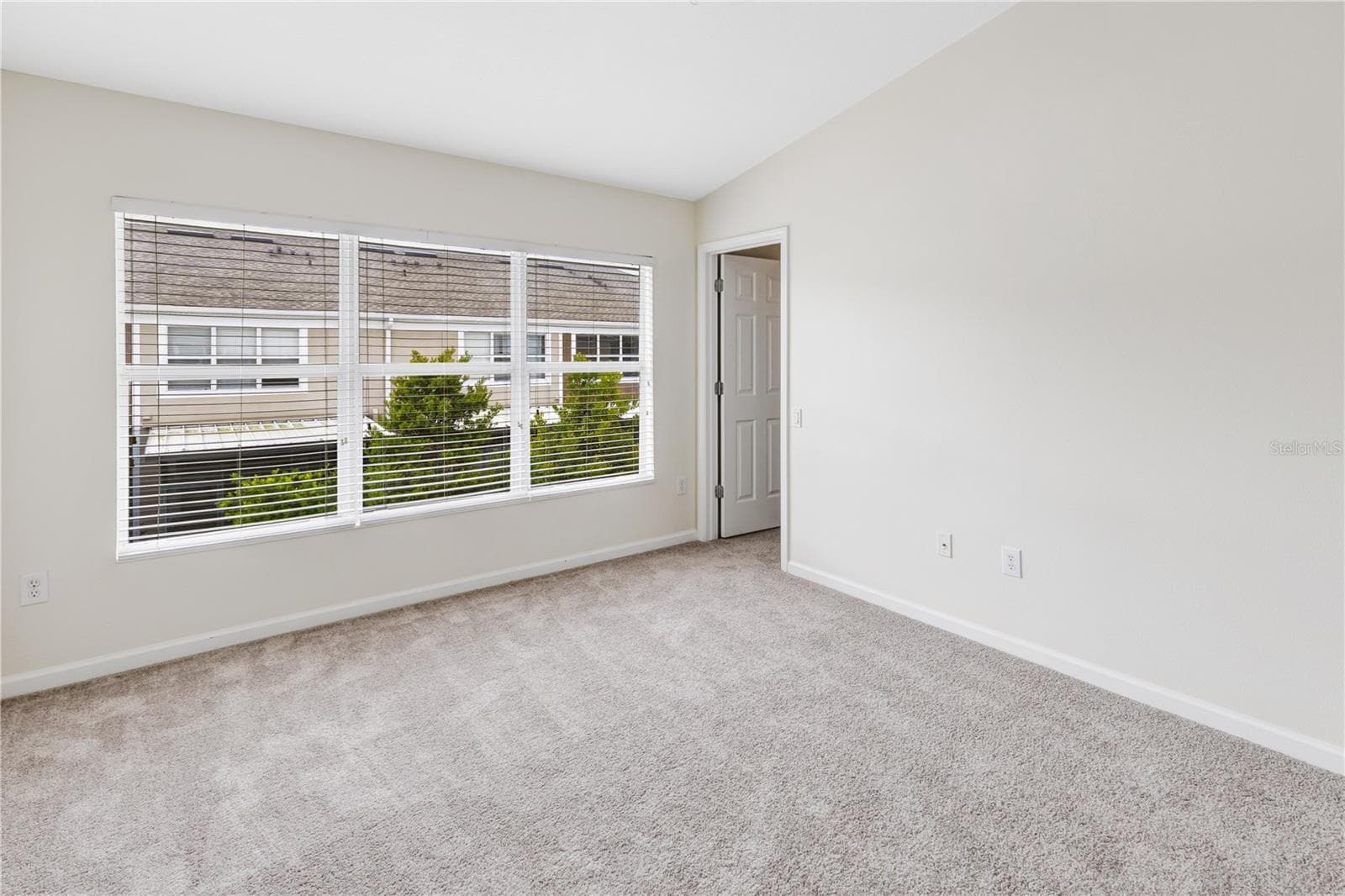 Townhouse at 10135 POST HARVEST DR, RIVERVIEW, photo 21 of 42