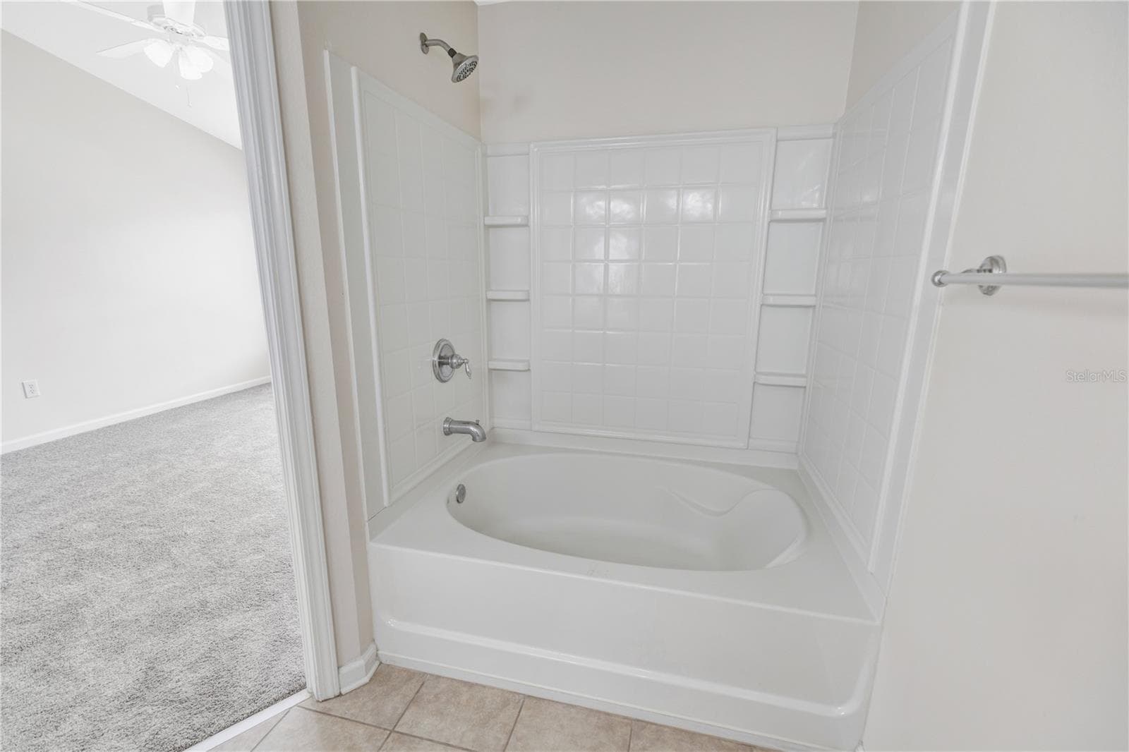 Townhouse at 10135 POST HARVEST DR, RIVERVIEW, photo 25 of 42
