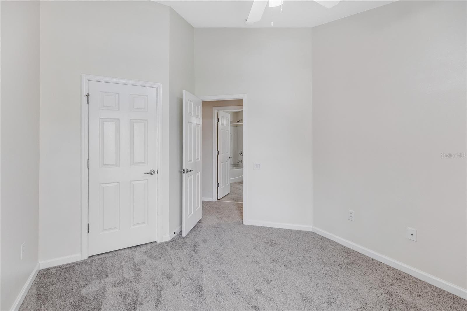 Townhouse at 10135 POST HARVEST DR, RIVERVIEW, photo 32 of 42