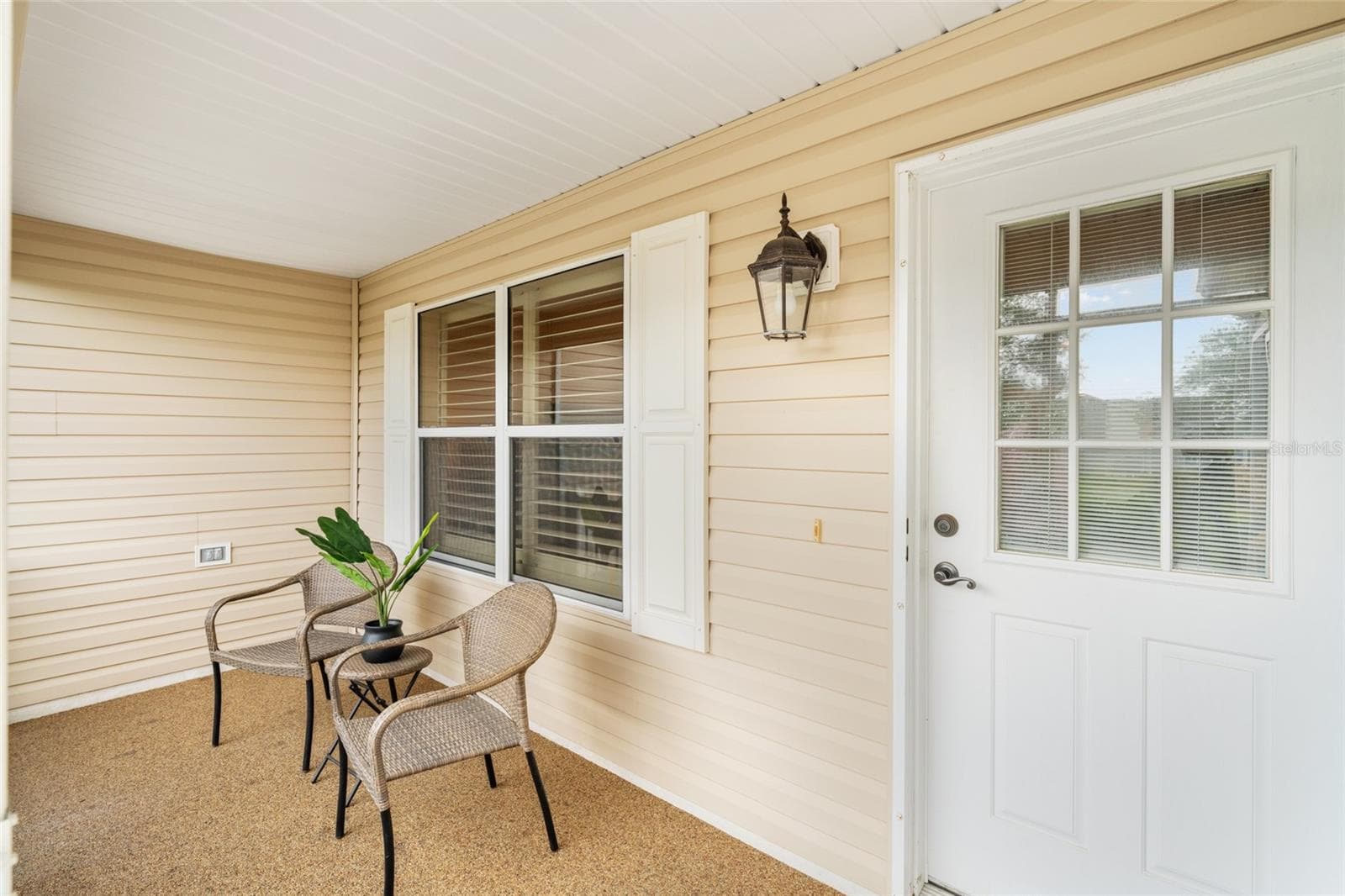 Single Family Residence at 991 BARRYMOORE LOOP, THE VILLAGES, photo 3 of 29