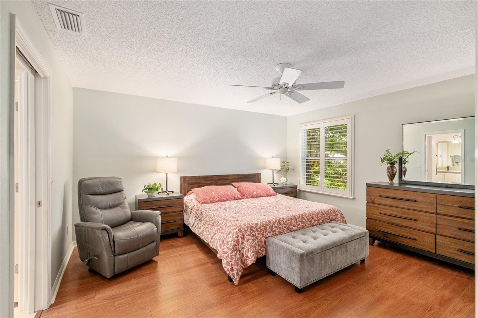 Single Family Residence at 991 BARRYMOORE LOOP, THE VILLAGES, photo 11 of 29