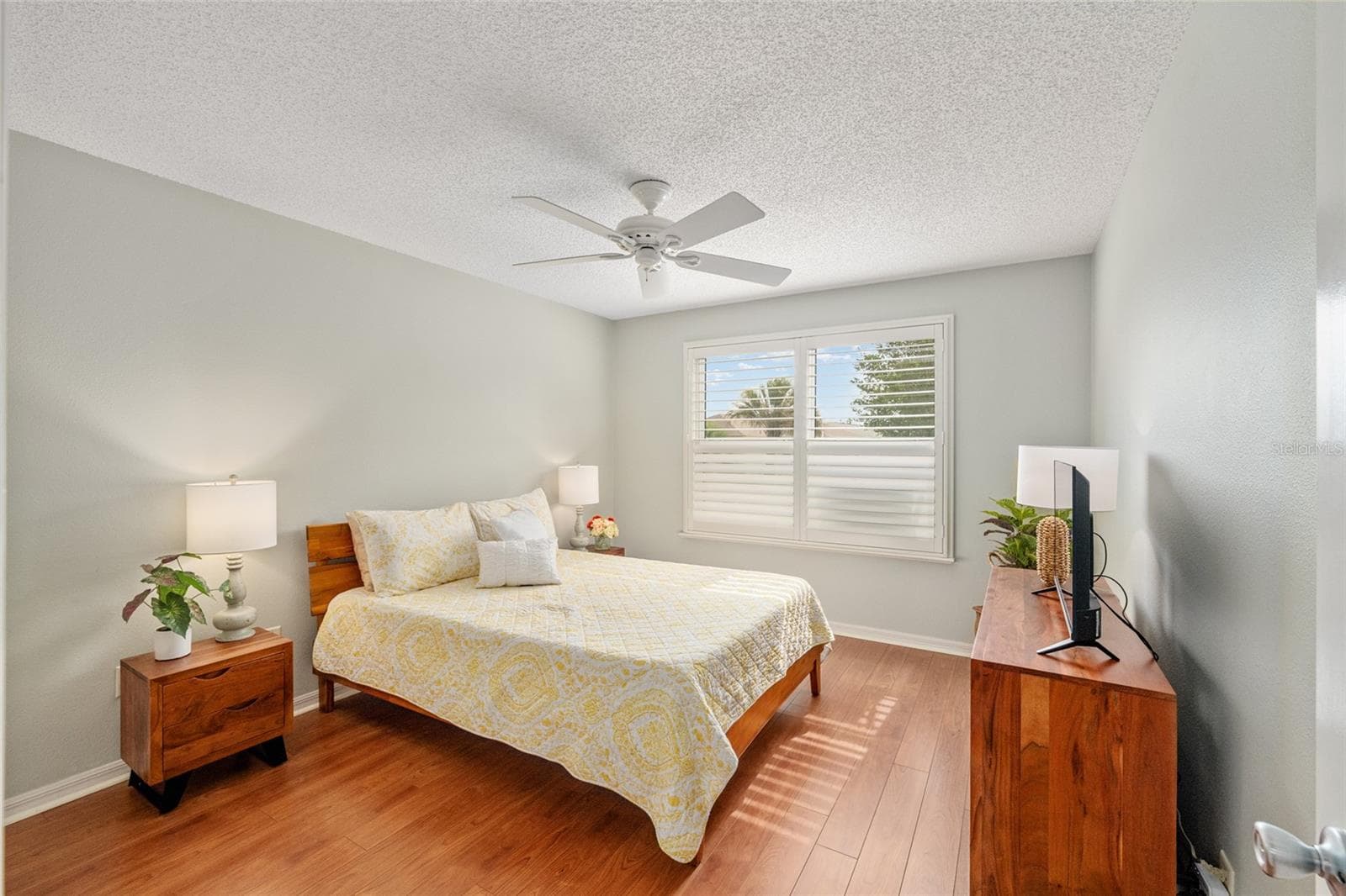 Single Family Residence at 991 BARRYMOORE LOOP, THE VILLAGES, photo 15 of 29