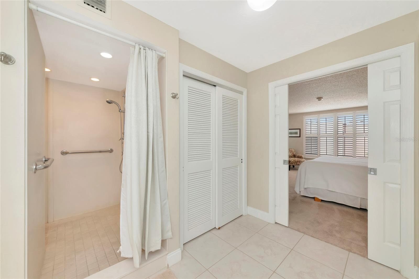 Condominium at 6480 MIDNIGHT PASS RD #503, SARASOTA, photo 33 of 61