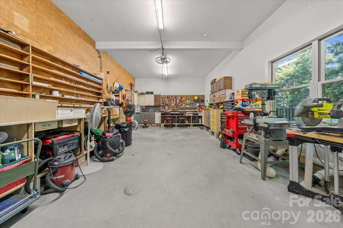 Workshop section of Garage - 2207 Sierra Trace Road, Denton