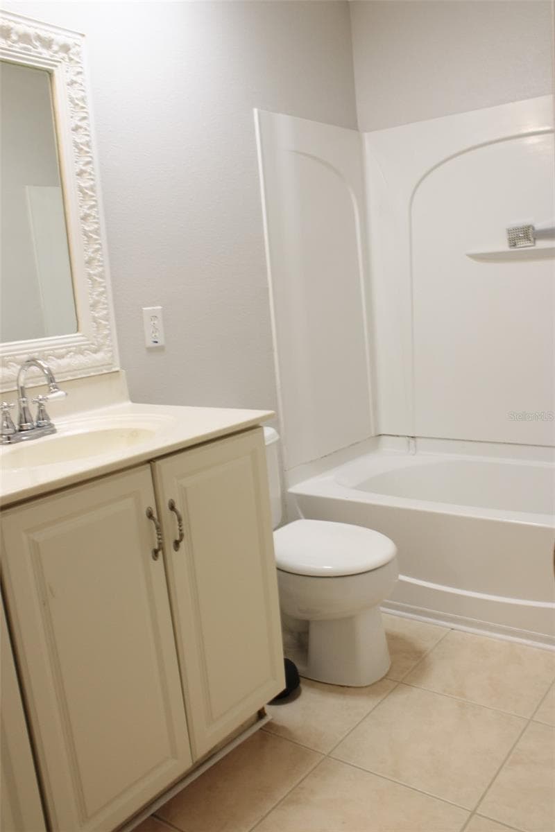 Single Family Residence at 1338 BLACKWATER POND DR, ORLANDO, photo 14 of 22
