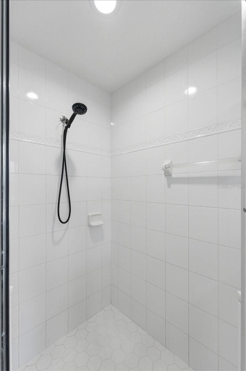Bathroom 2 - 5628 WOODWIND HILLS DR, LAKELAND
