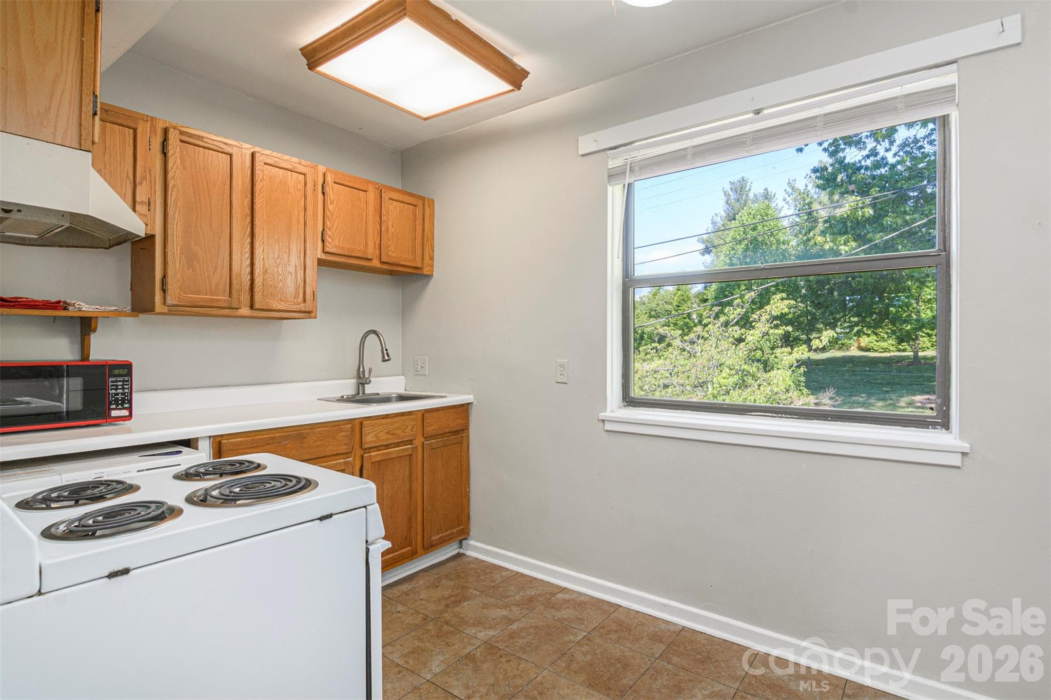 Huge window in Kitchen - Asheville