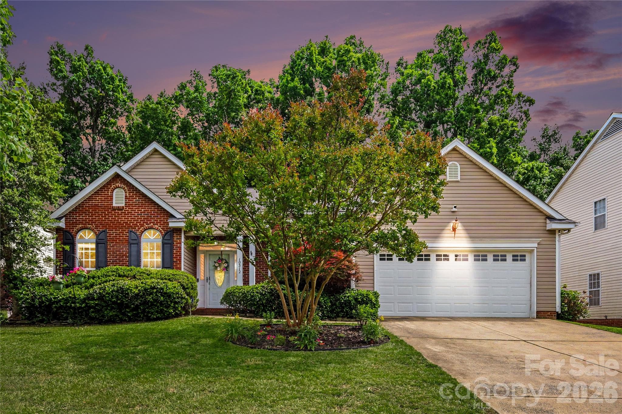 Twilight exterior - Charlotte