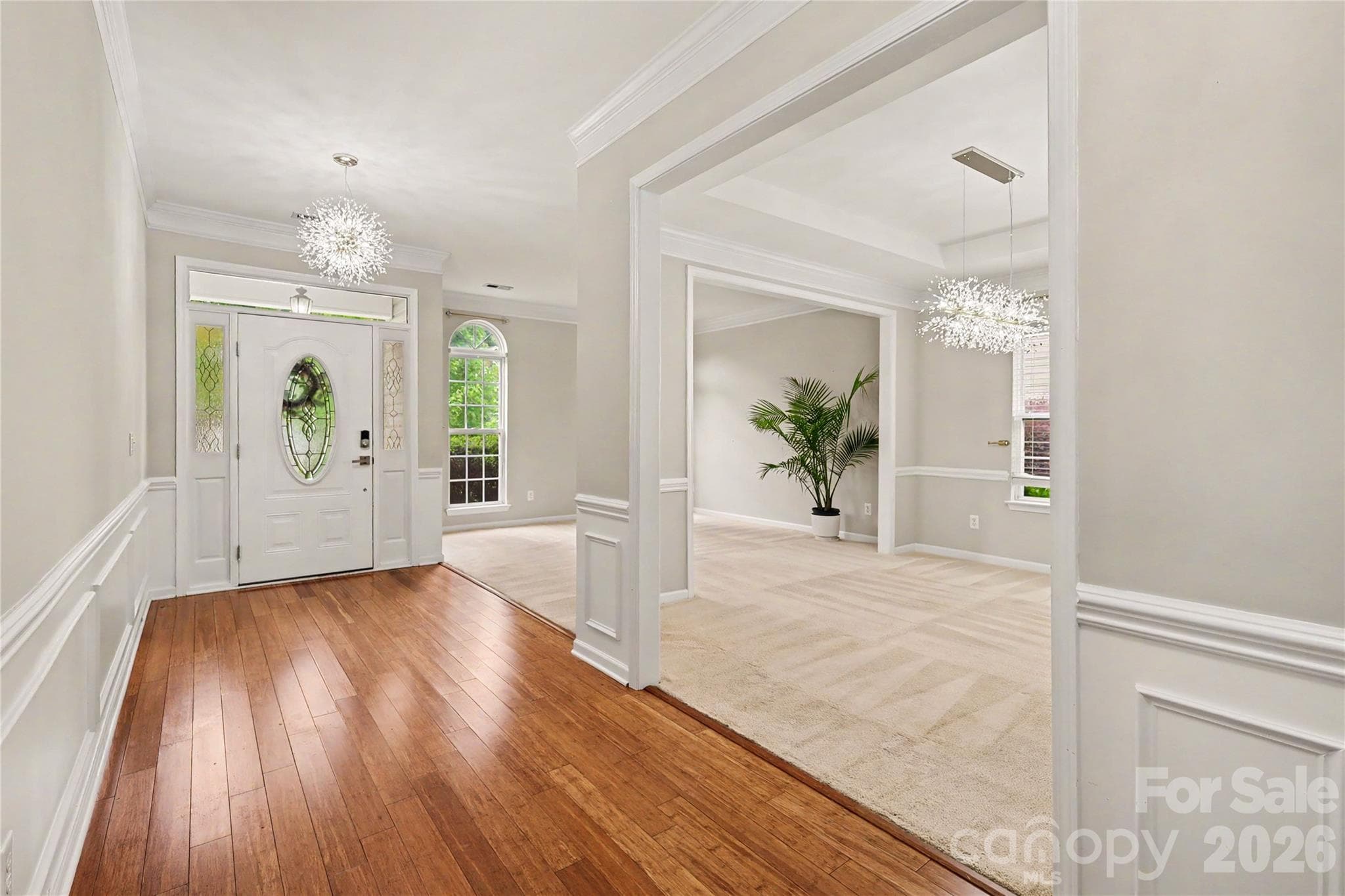 Hardwood foyer entry - Charlotte