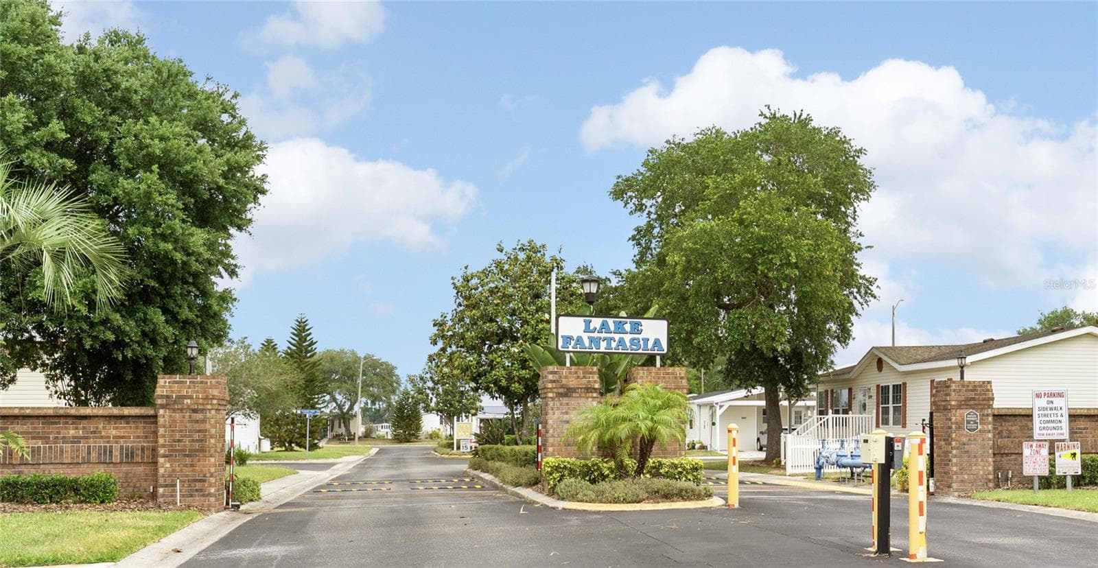 ENTRANCE - 9426 STAR GAZER LN, RIVERVIEW