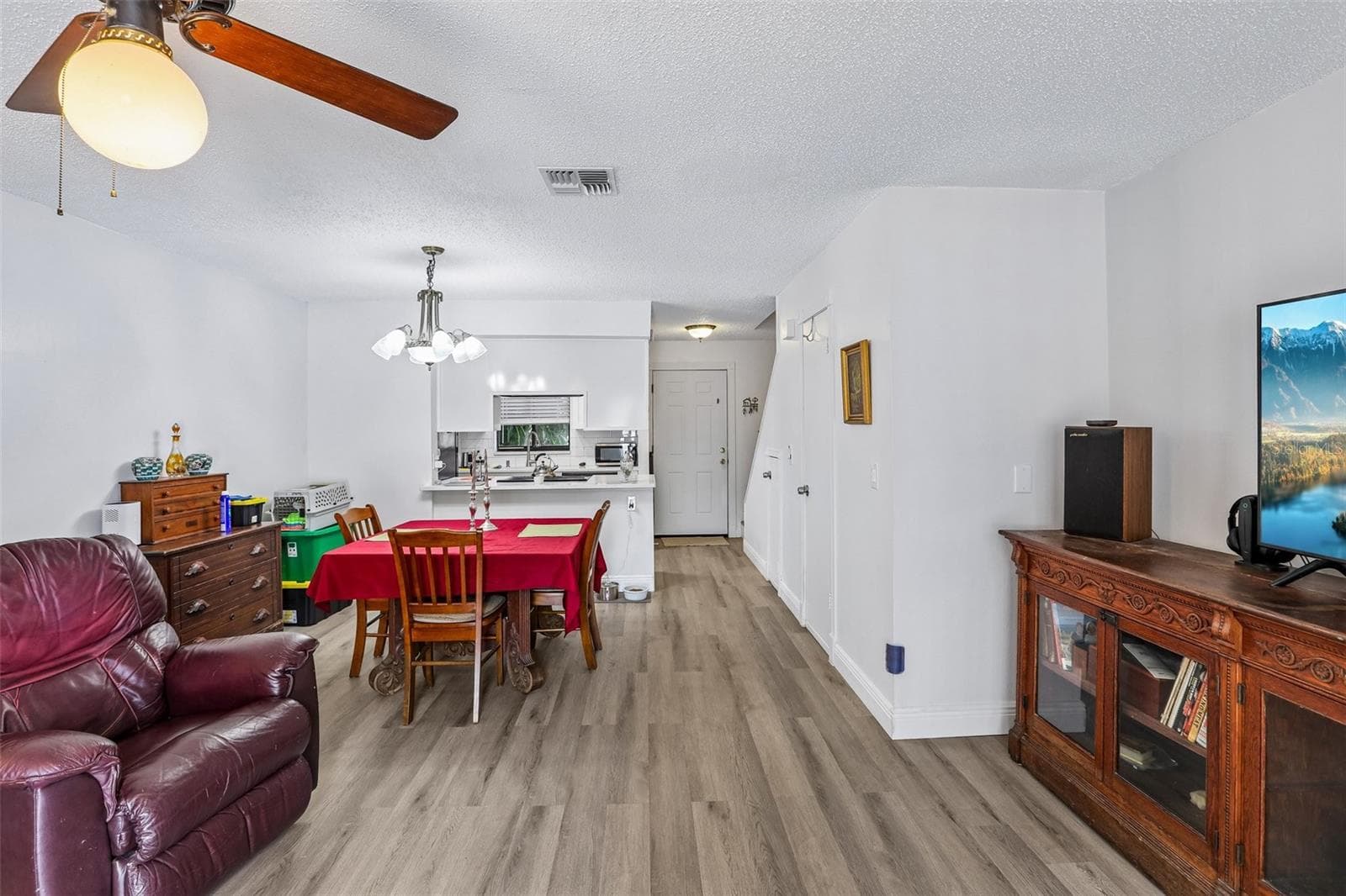 Townhouse at 4005 OAK LIMB CT, TAMPA, photo 8 of 18