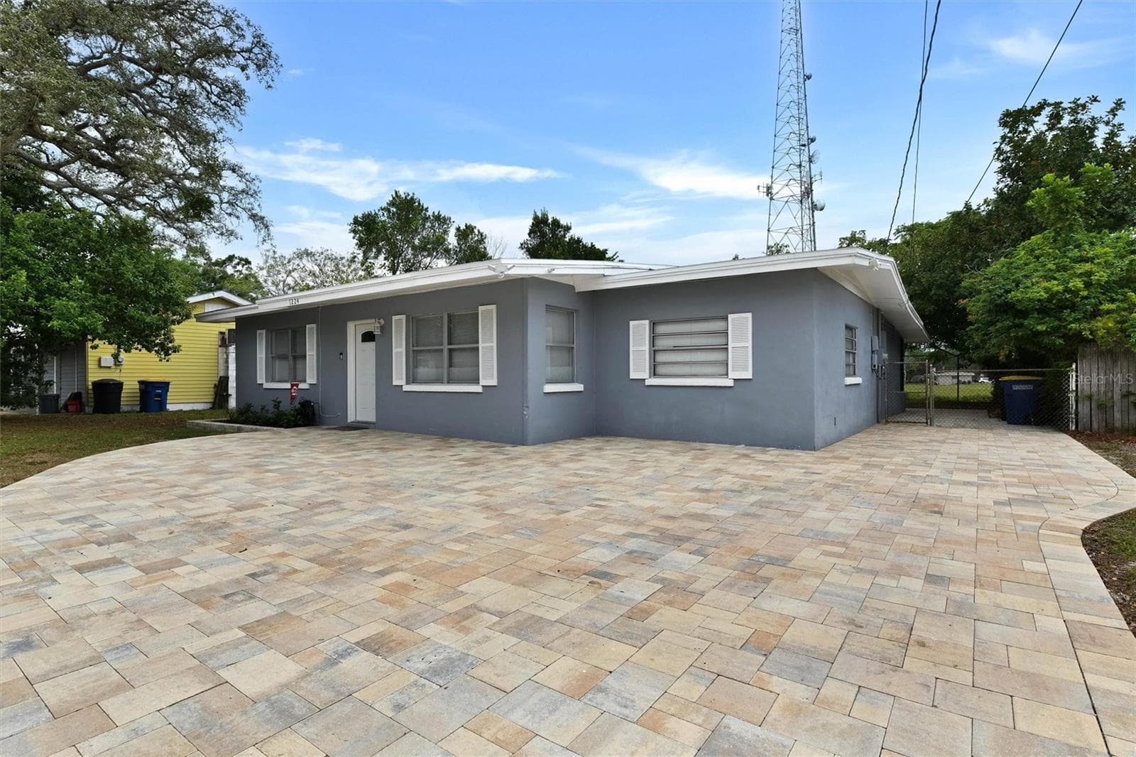 1224 BELLEVUE BLVD