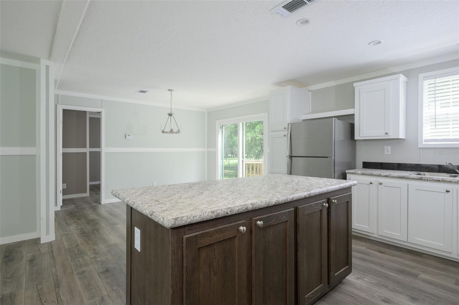 Manufactured Home at 374 SISCO RD, POMONA PARK, photo 8 of 40