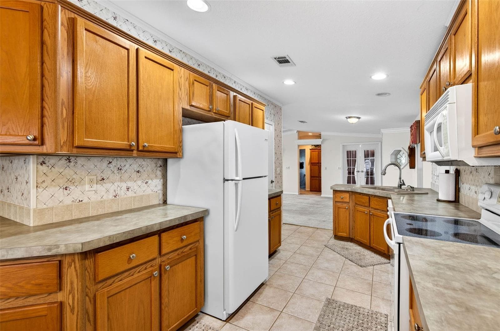 Manufactured Home at 10047 EQUITY AVE, DADE CITY, photo 12 of 35