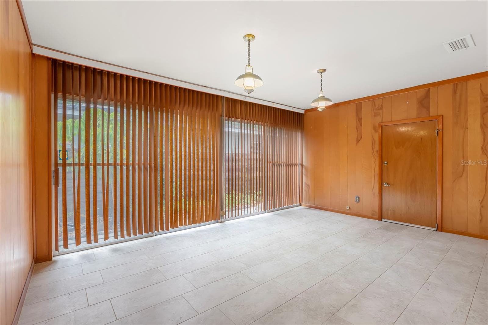 Single Family Residence at 2616 S TORONTO AVE, TAMPA, photo 12 of 51