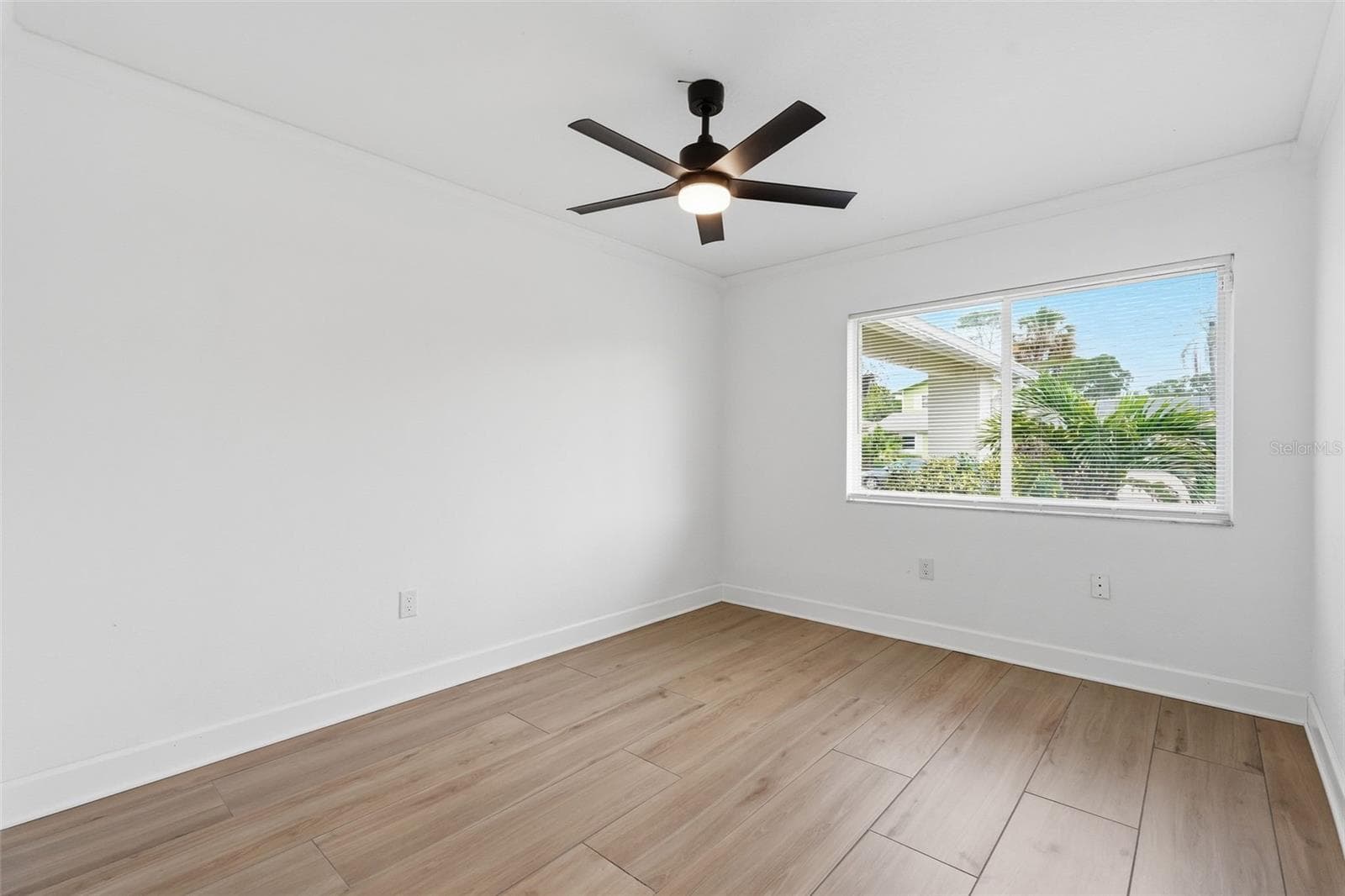 Single Family Residence at 3052 HERON PL, CLEARWATER, photo 7 of 52