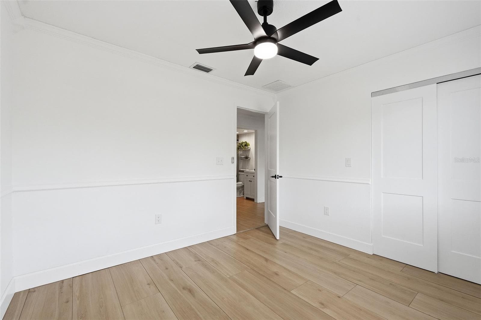 Single Family Residence at 3052 HERON PL, CLEARWATER, photo 13 of 52