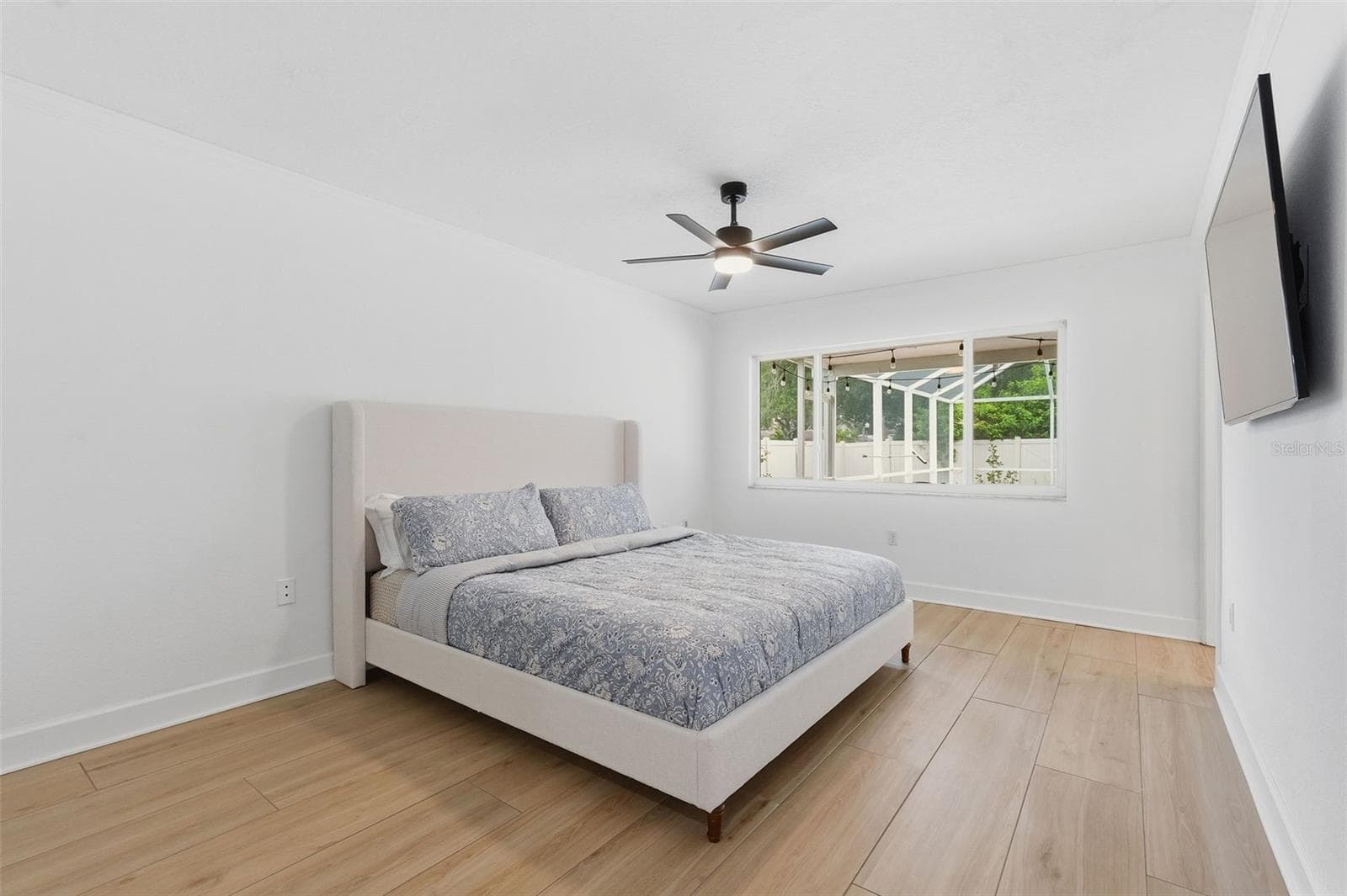 Single Family Residence at 3052 HERON PL, CLEARWATER, photo 14 of 52