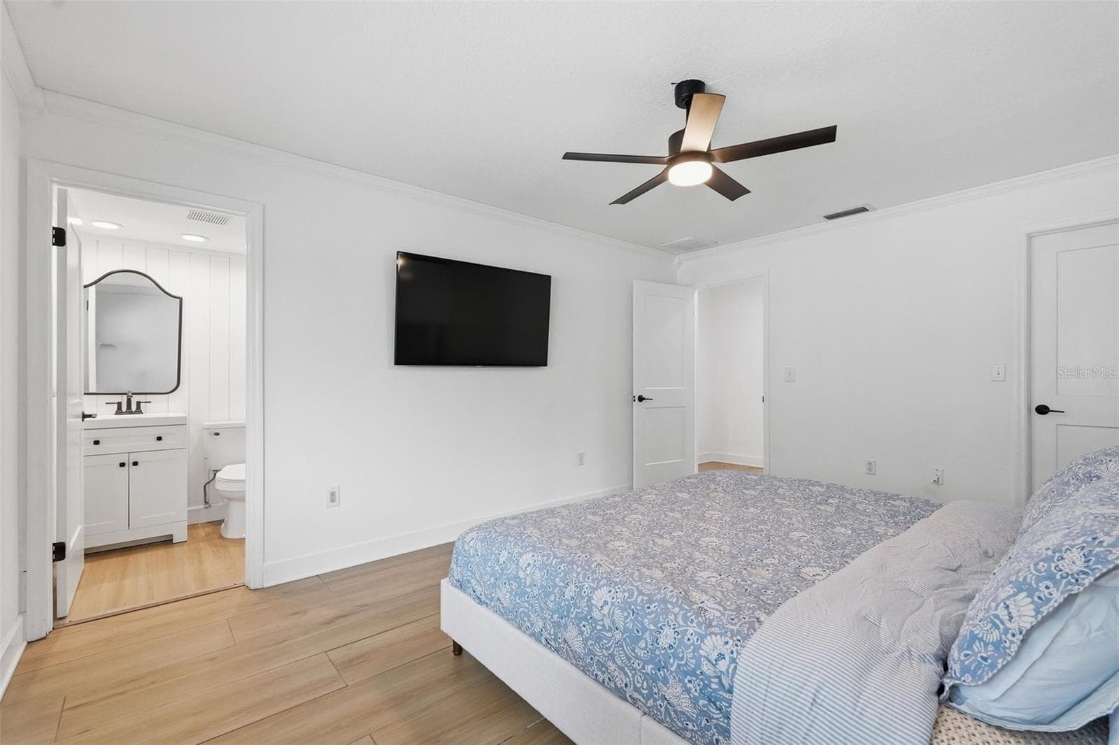Single Family Residence at 3052 HERON PL, CLEARWATER, photo 15 of 52