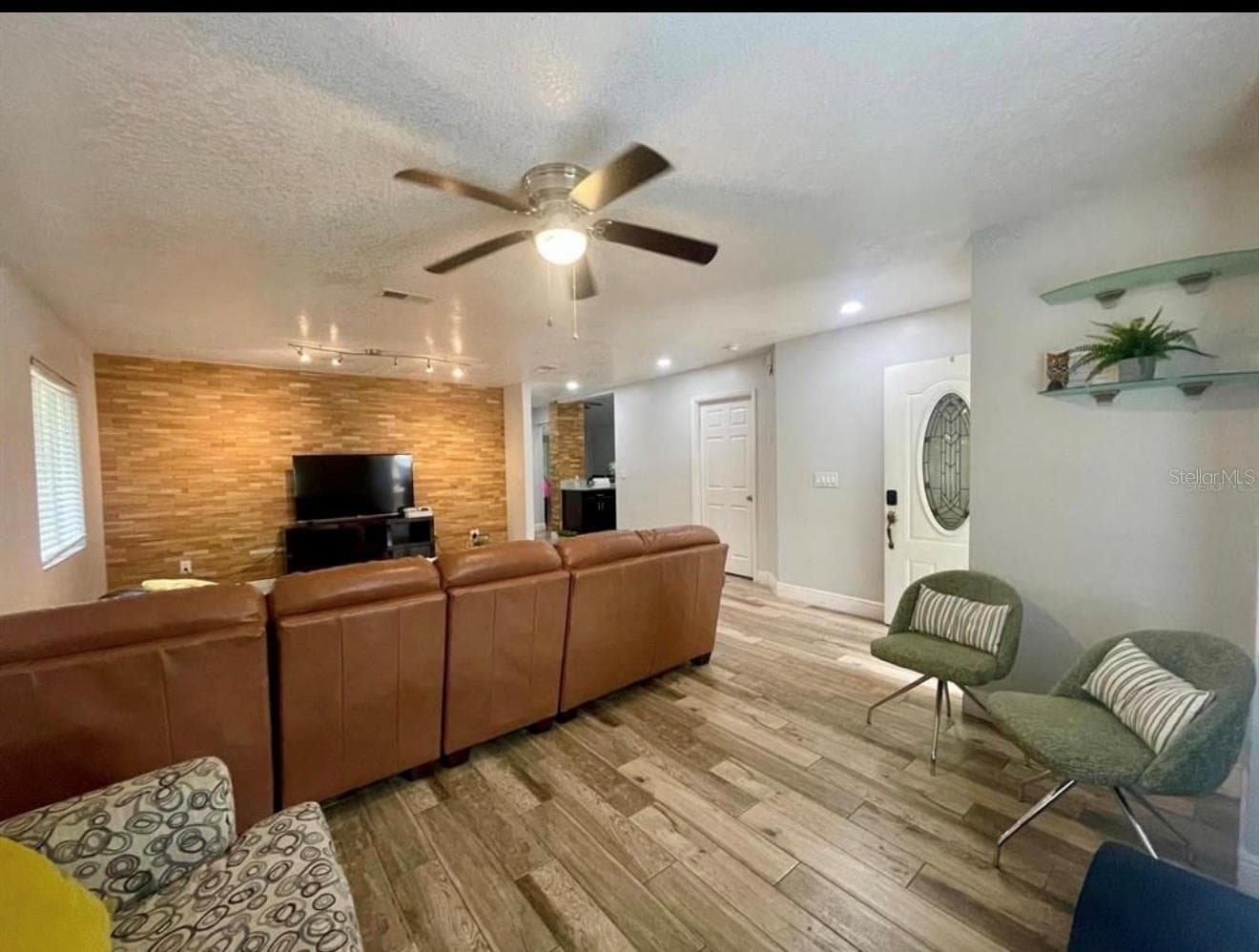 Single Family Residence at 1044 NIN ST, ORLANDO, photo 8 of 56