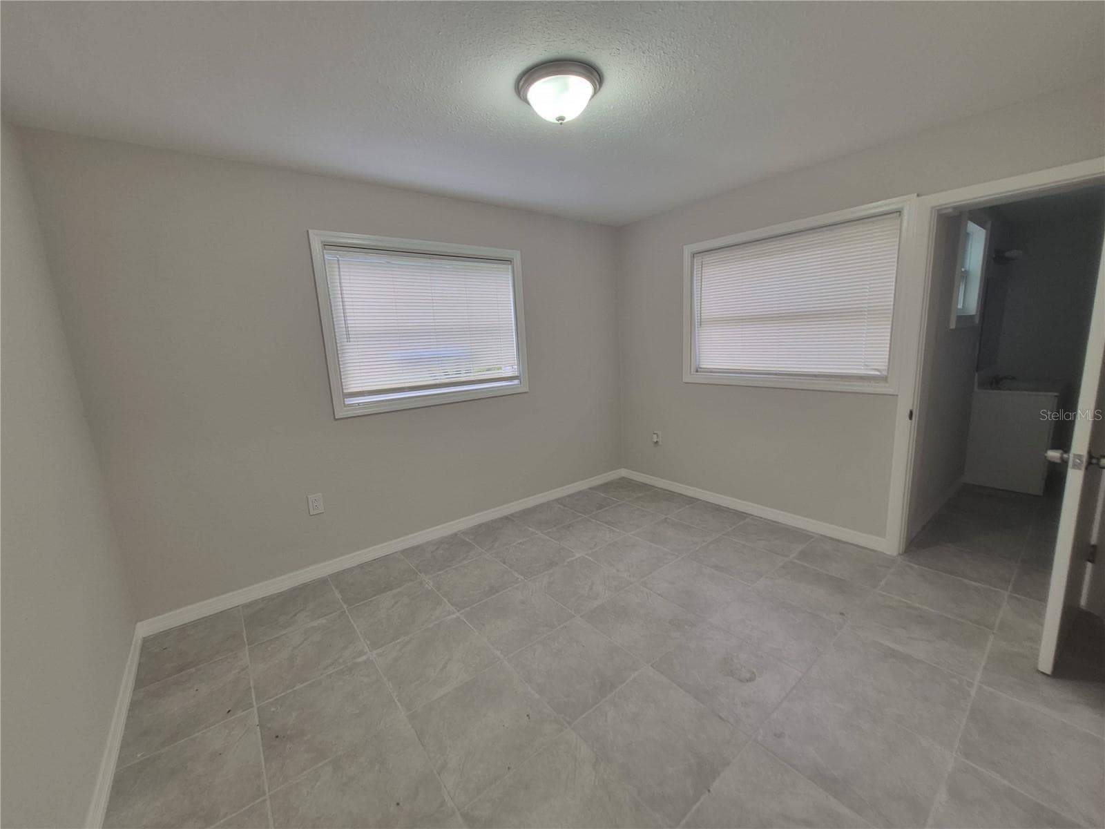 Single Family Residence at 15 N WASHINGTON ST, BEVERLY HILLS, photo 14 of 25
