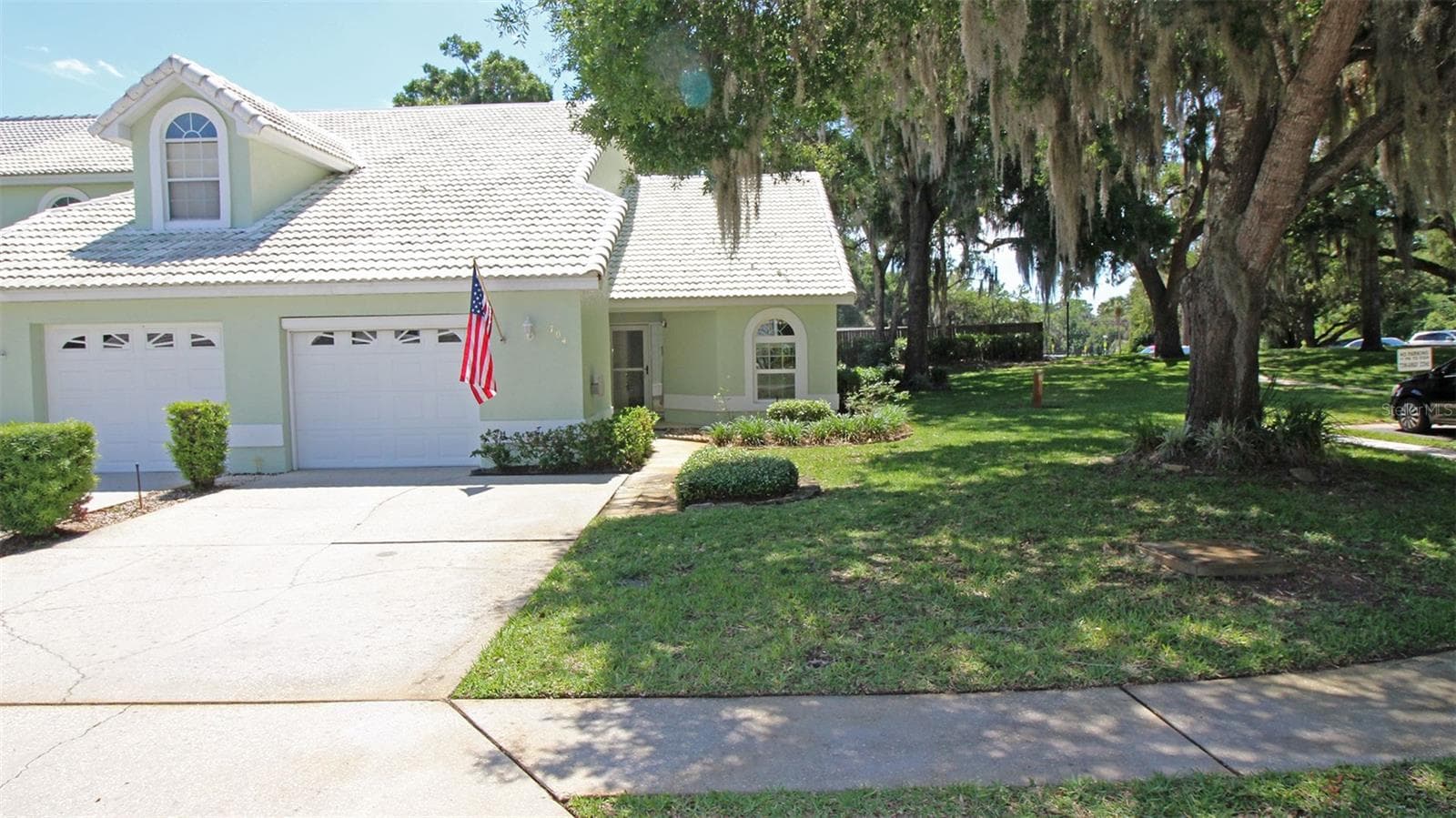 Villa at 704 MORAY DR, INVERNESS, photo 2 of 40