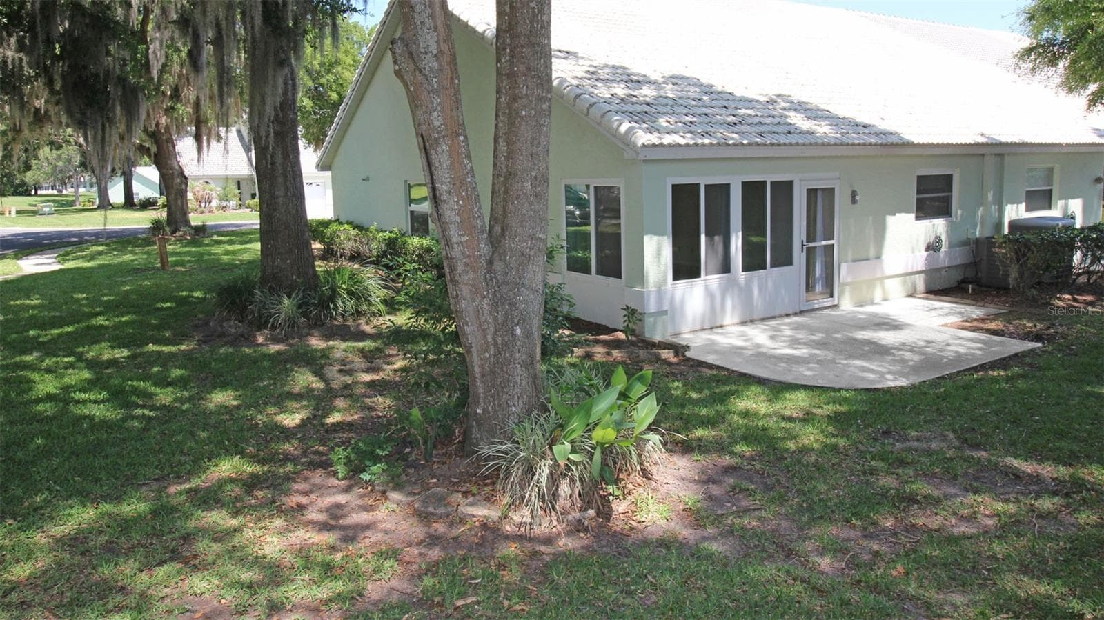 Villa at 704 MORAY DR, INVERNESS, photo 3 of 40