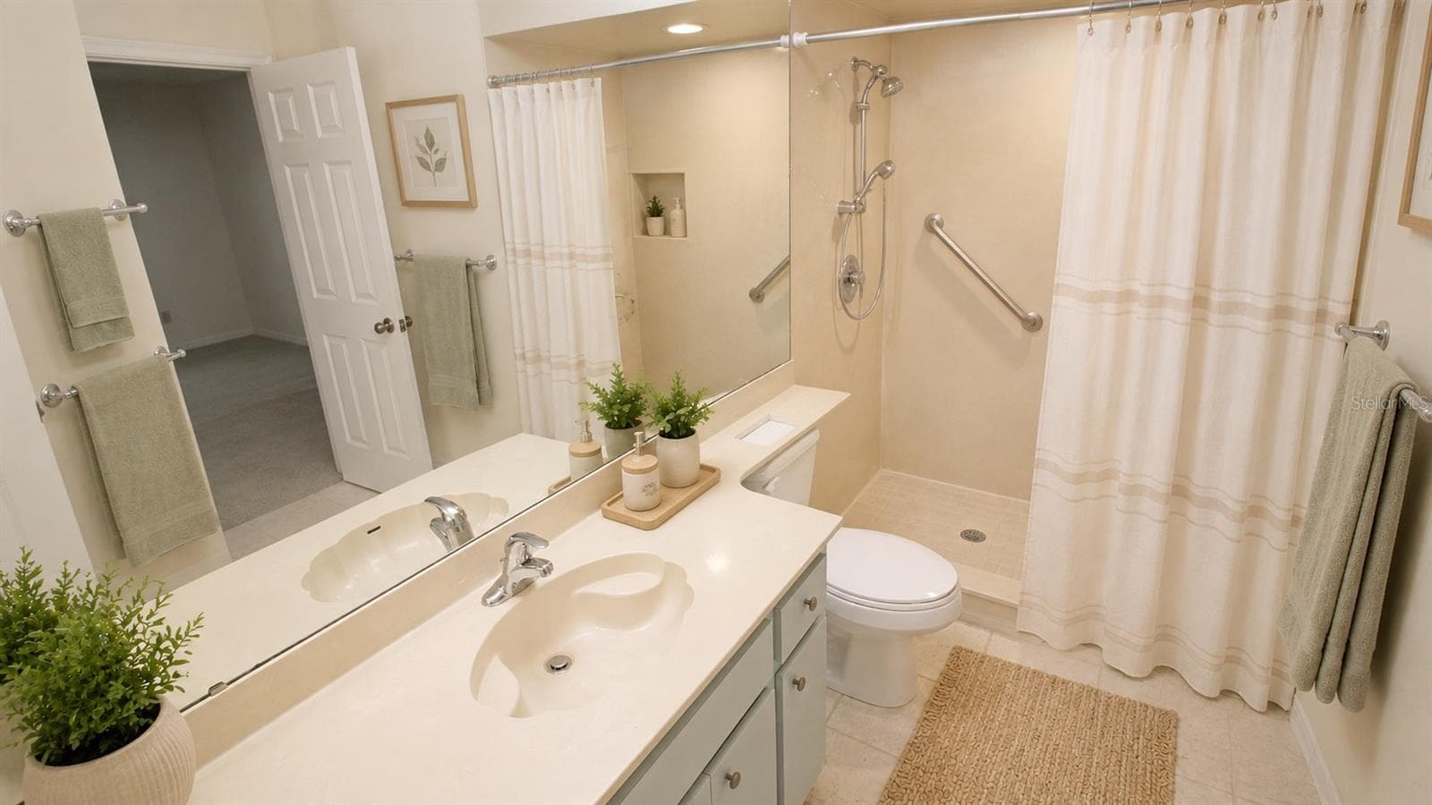 Villa at 704 MORAY DR, INVERNESS, photo 28 of 40
