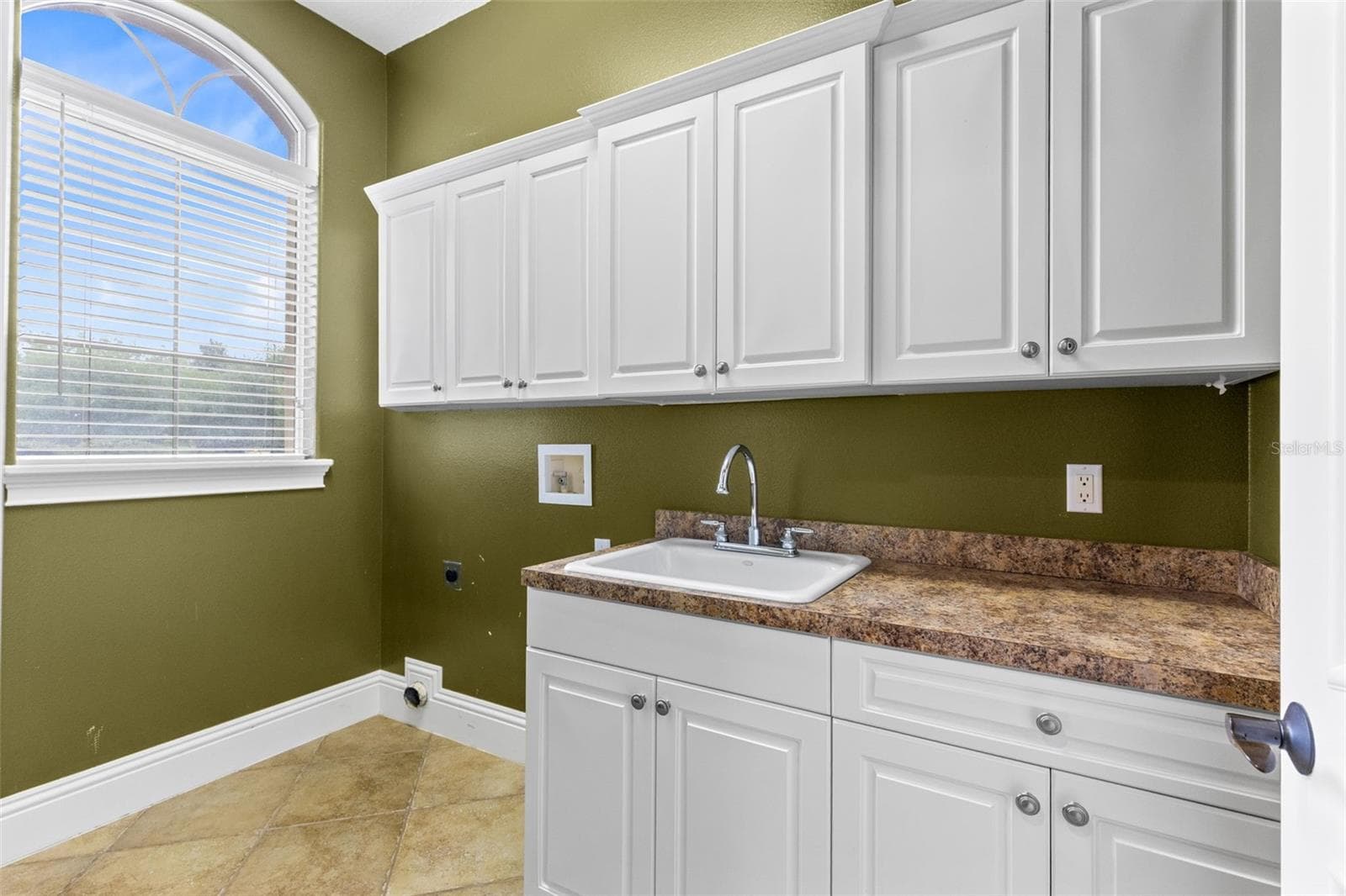 Single Family Residence at 1900 LAKE MARKHAM PRESERVE TRL, SANFORD, photo 28 of 49