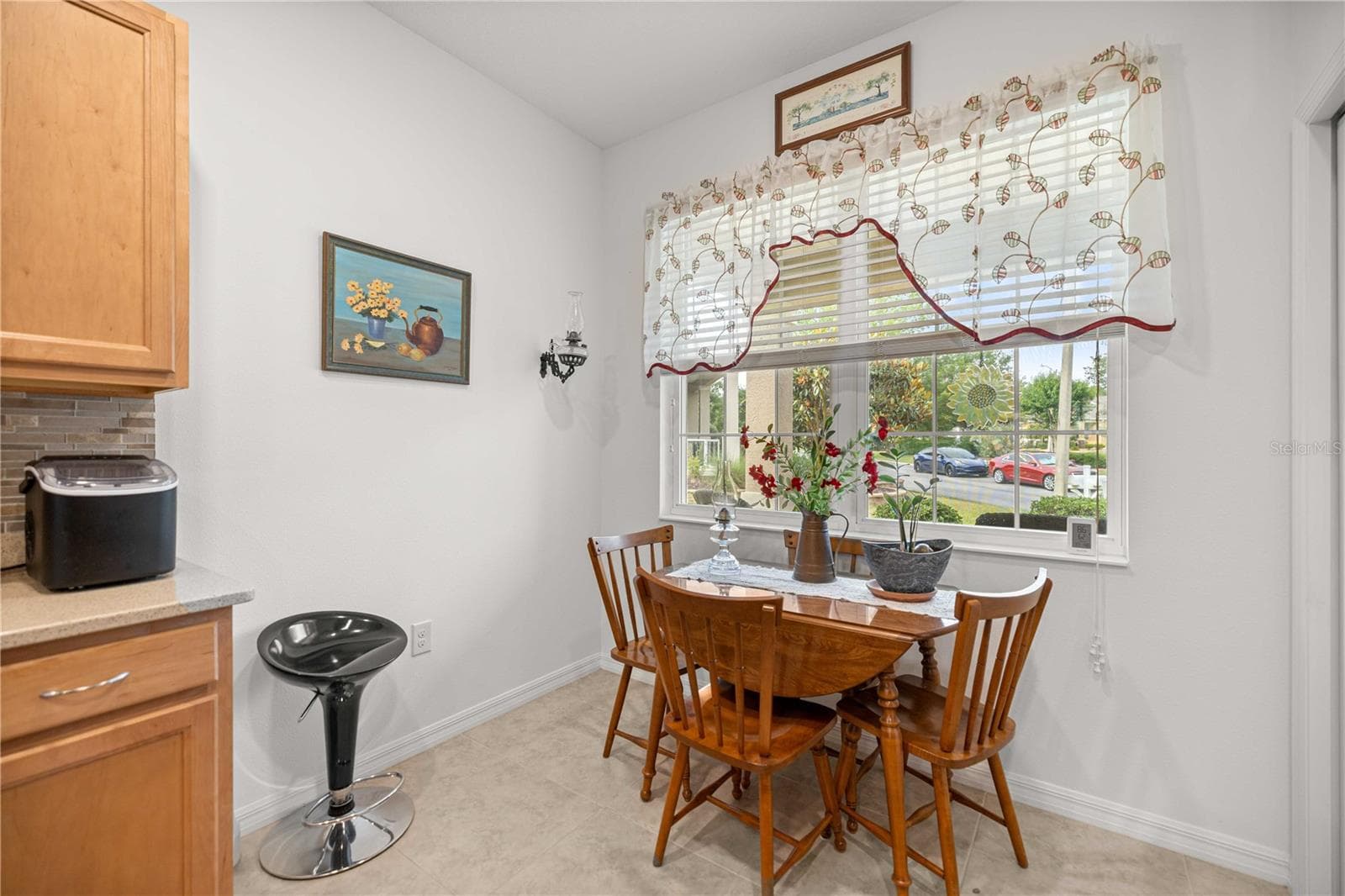 eat-in kitchen - 8237 SW 78TH TERRACE RD, OCALA